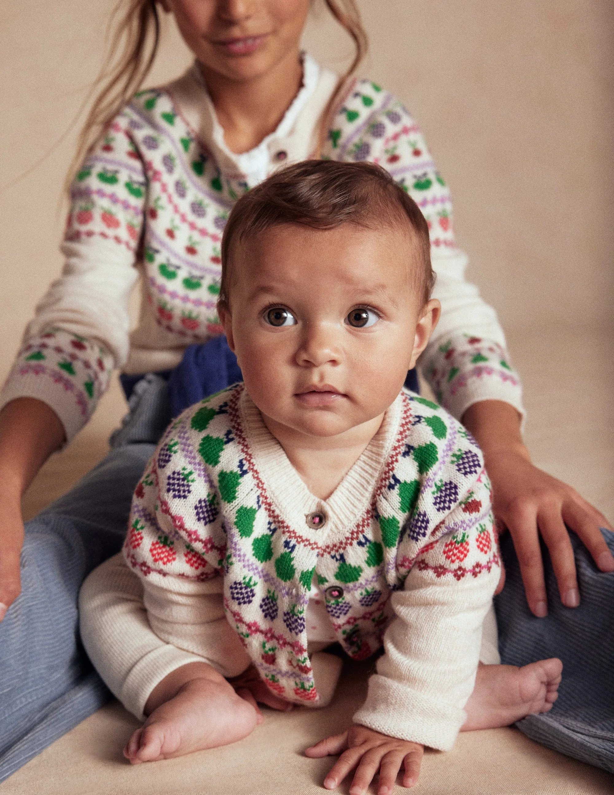 Fair-Isle-Strickjacke-Bunt, Früchte - Image 4