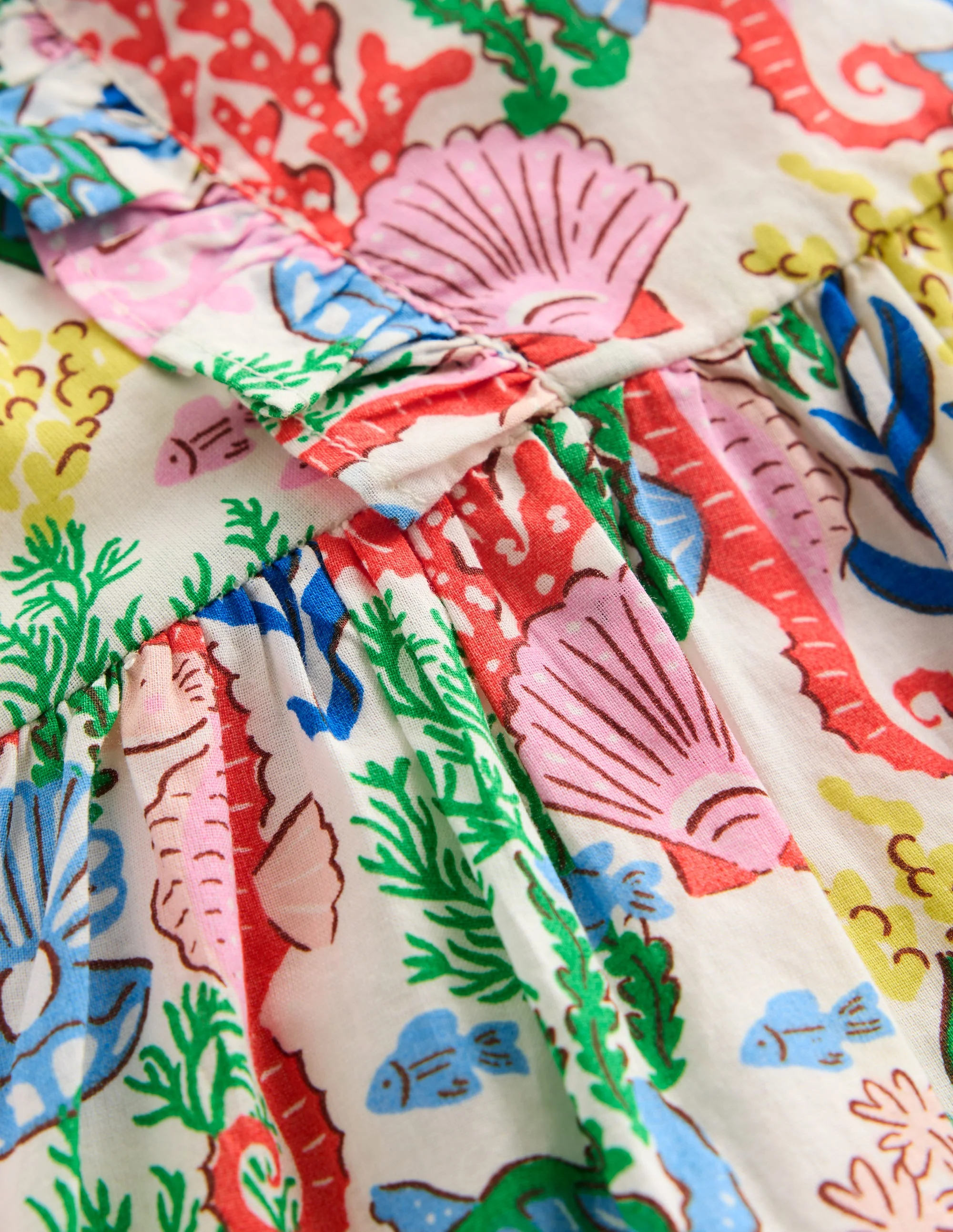 Schürzenkleid mit Rüschen-Bunt Korallenbucht - Image 3