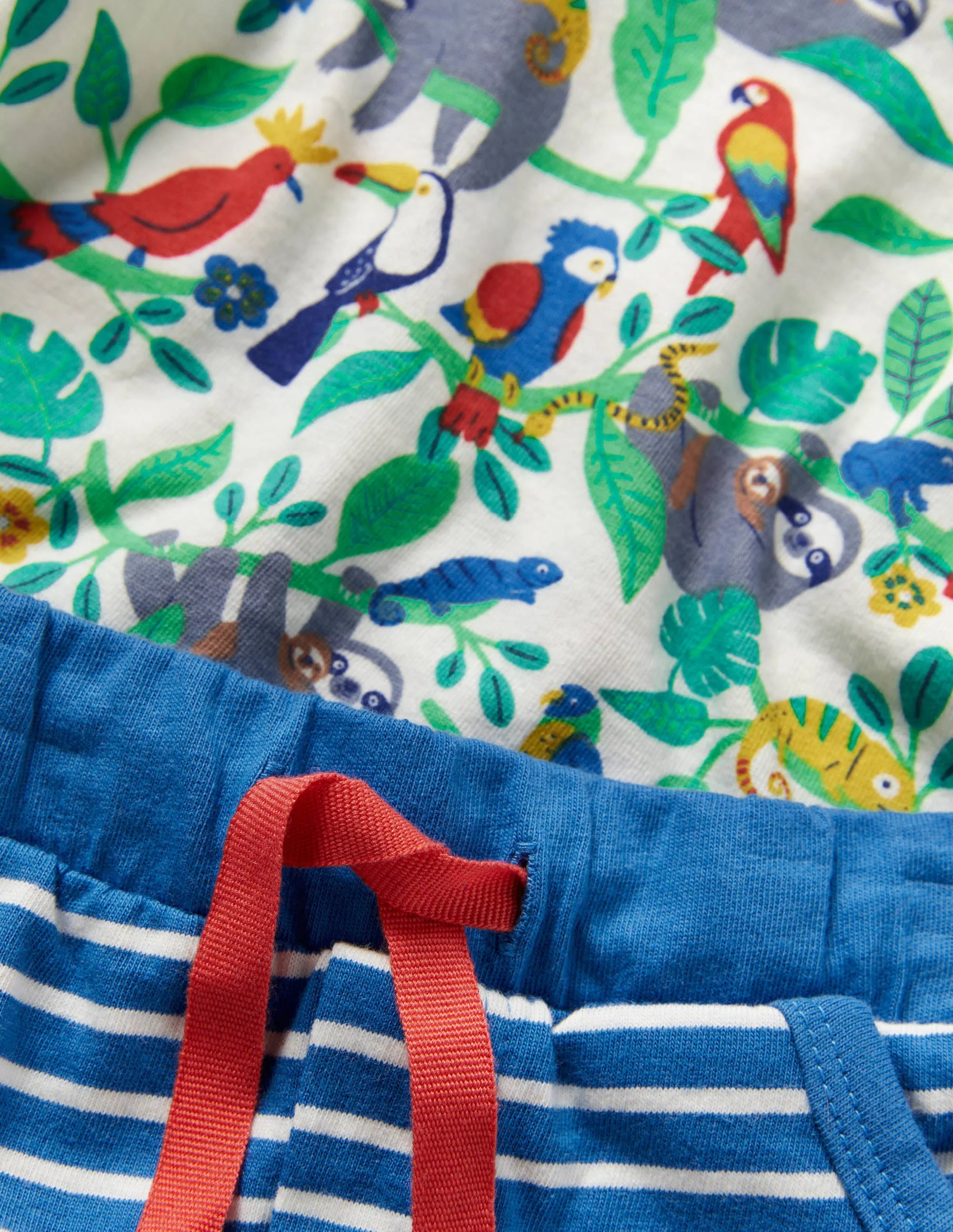 Set mit gemustertem T-Shirt und Shorts-Naturweiß, Faultiere - Image 3