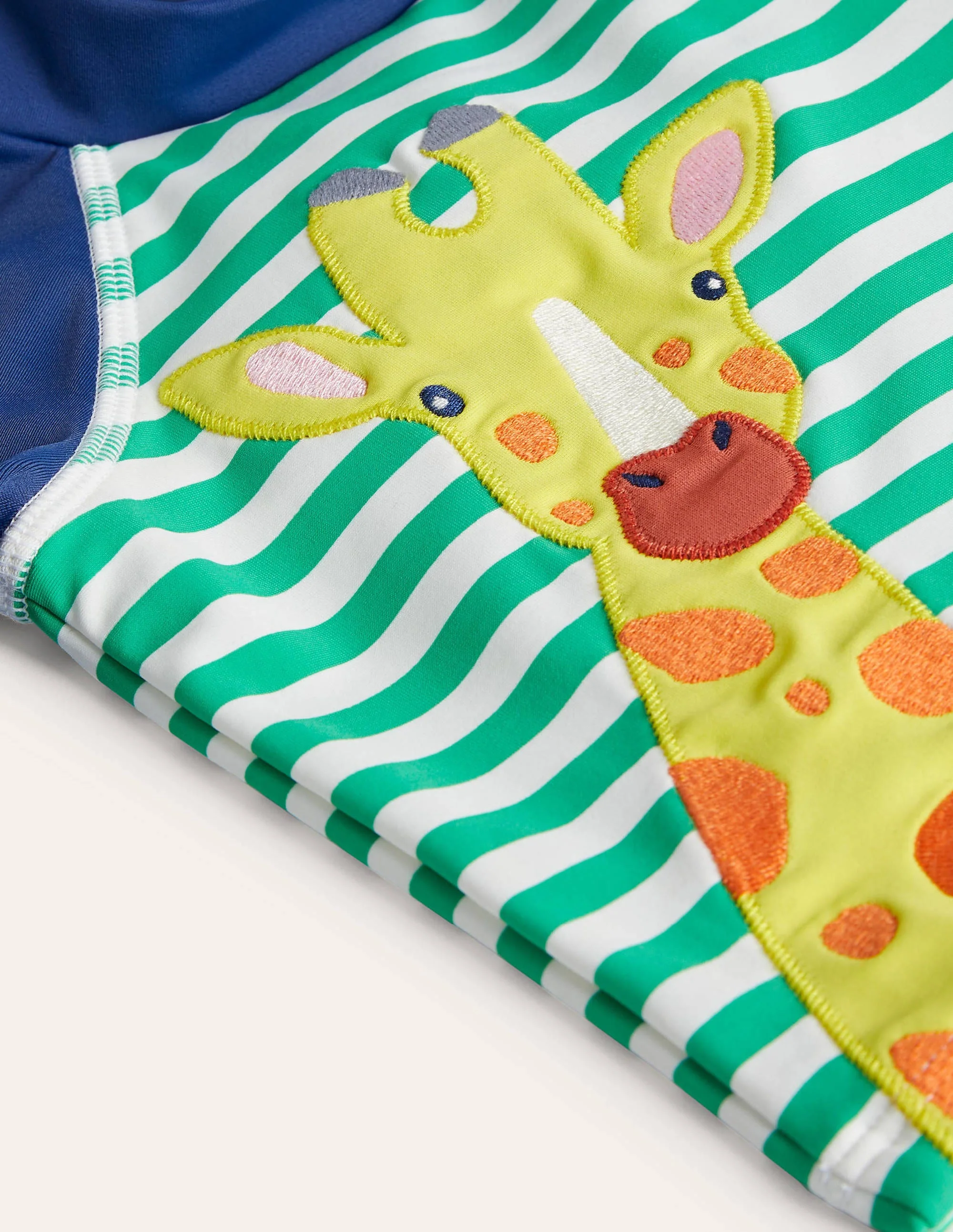USF-Langarmshirt mit Applikation-Baumgrün/Naturweiß, Giraffe - Image 3