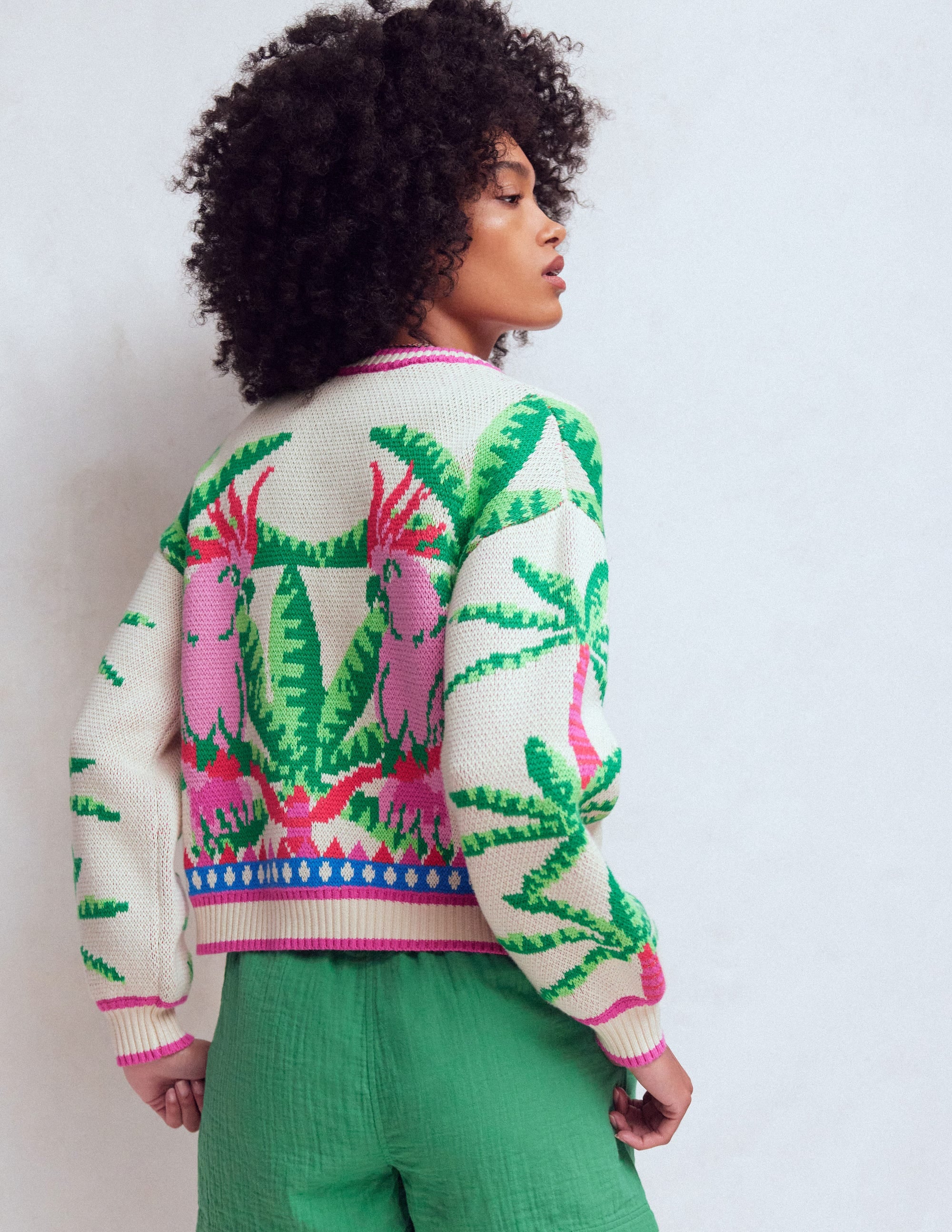 Abi Jacquard-Strickjacke-Warmes Naturweiß, Palmen Vögel - Image 4