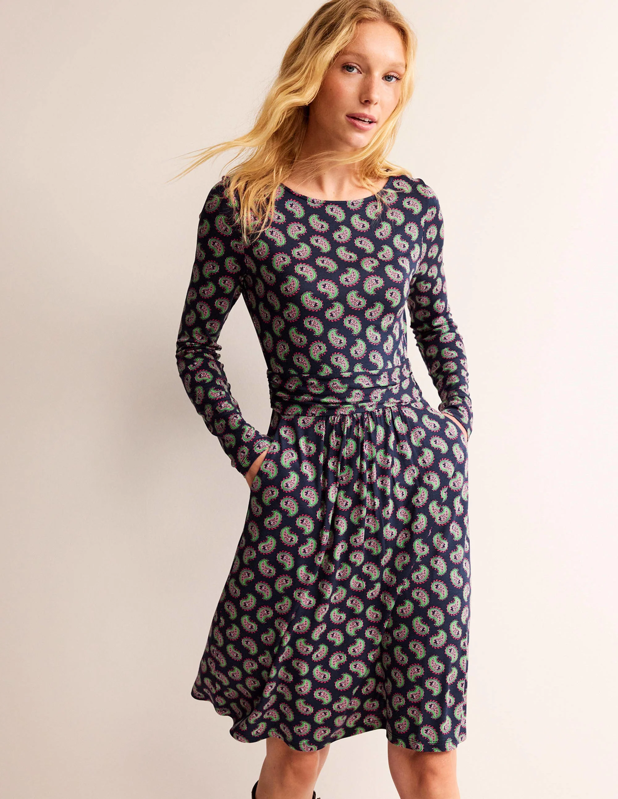 Abigail Jerseykleid-Marineblau, Paisley-Muster - Image 4