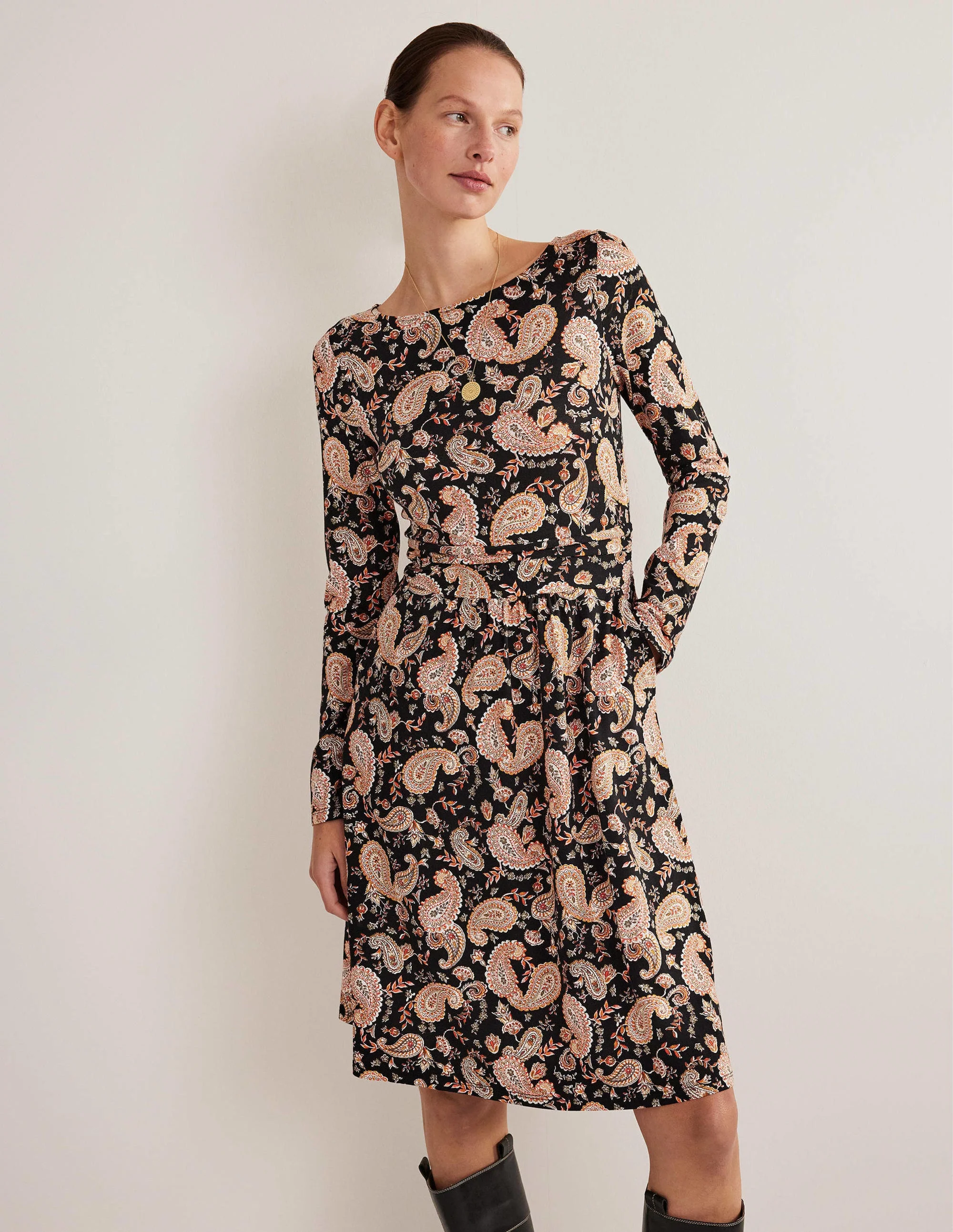 Abigail Jerseykleid-Schwarz, Paisleymuster
