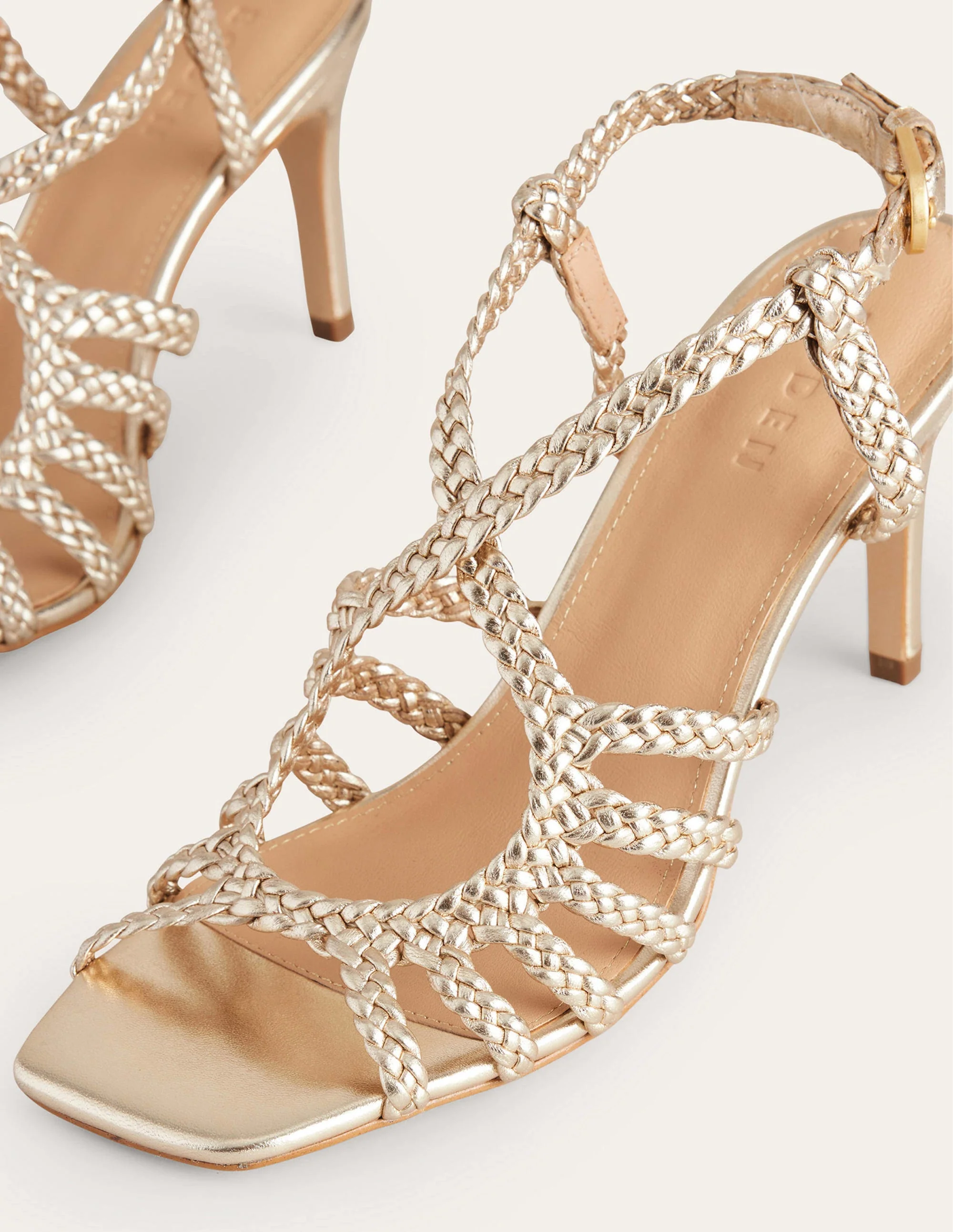 Absatzsandalen mit Webriemen-Gold - Image 4