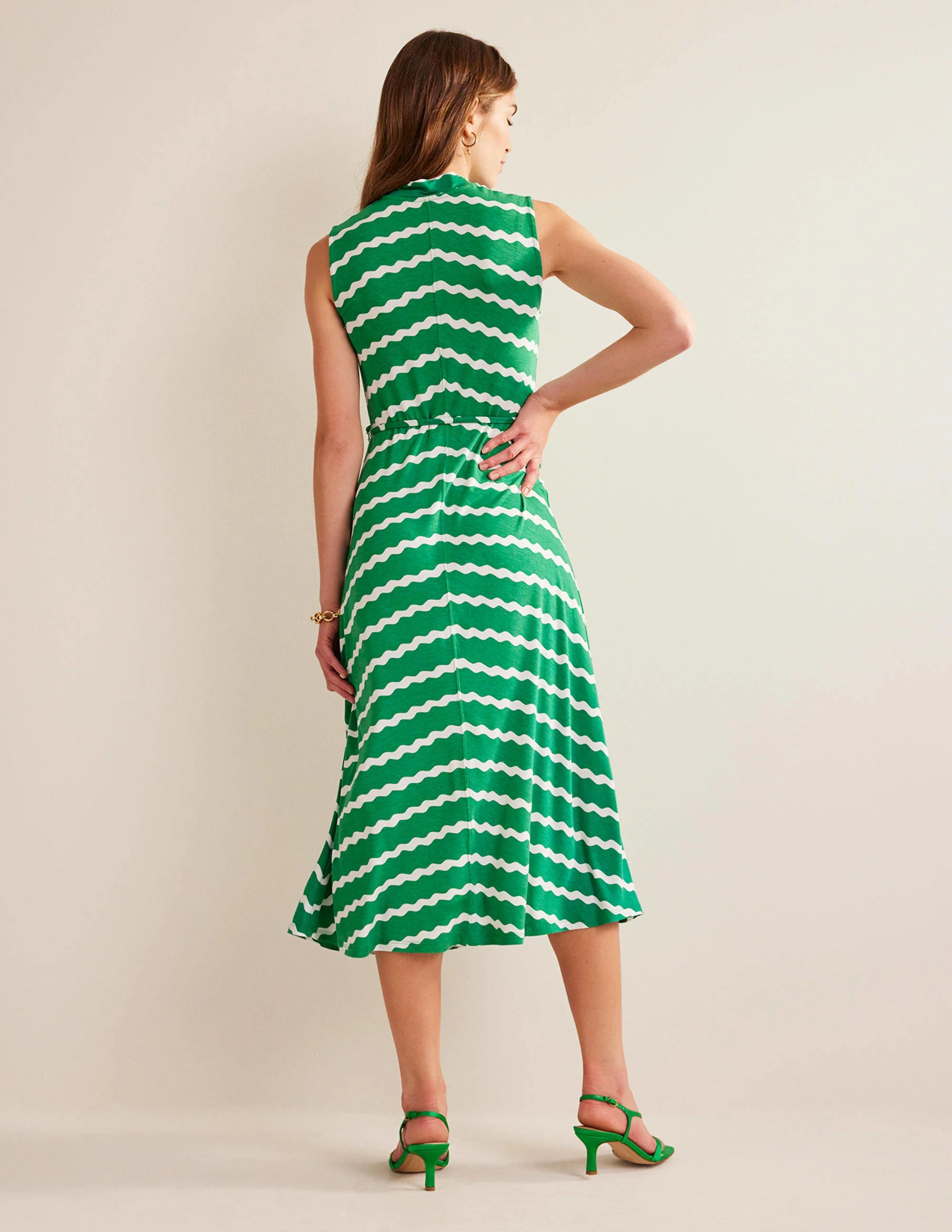 Ärmelloses Jersey-Midikleid-Wiesengrün, Chevron Welle - Image 3