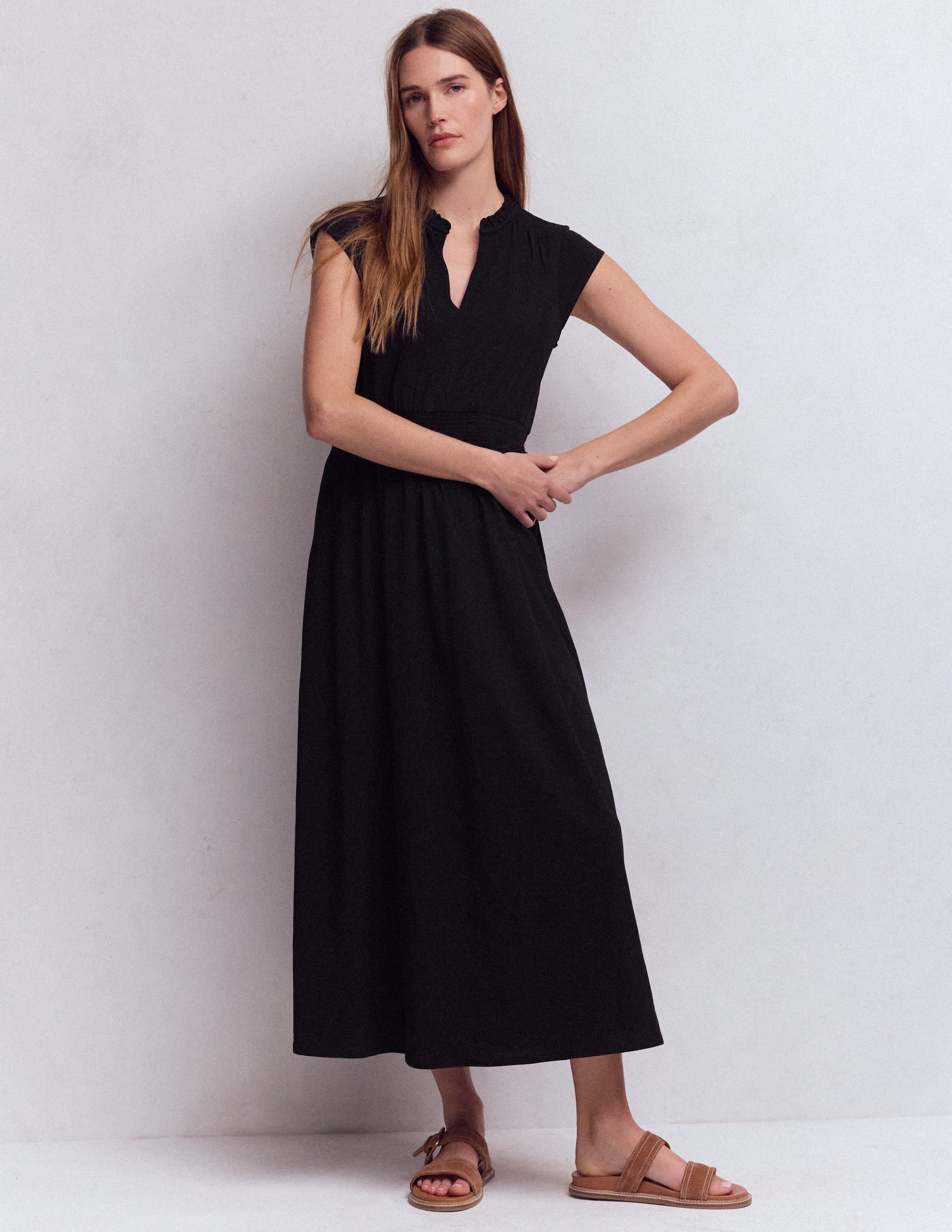 Alba Gesmoktes Jersey-Midikleid-Schwarz - Image 4