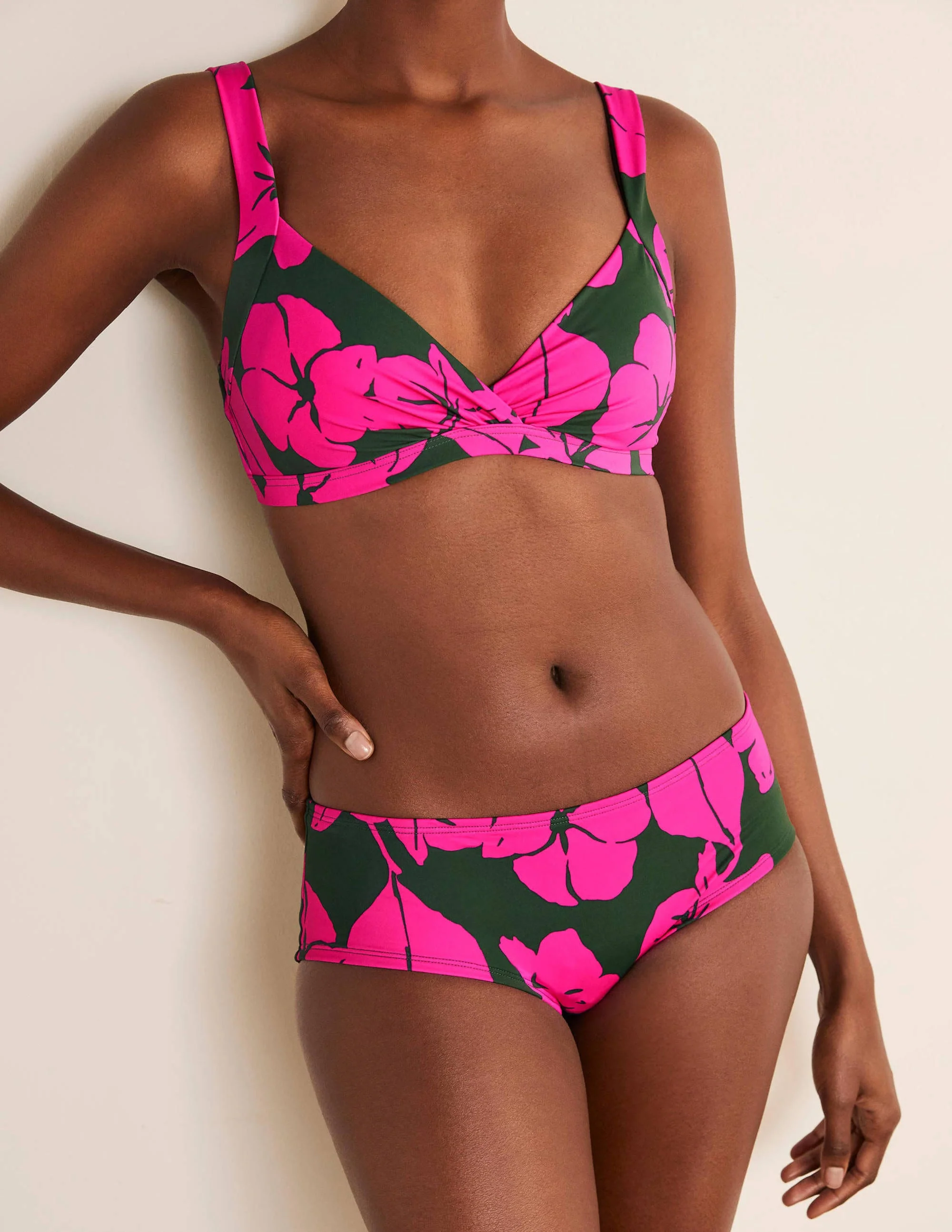 Amalfi Bikinishorts-Palmblattgrün, Üppige Blüten - Image 4
