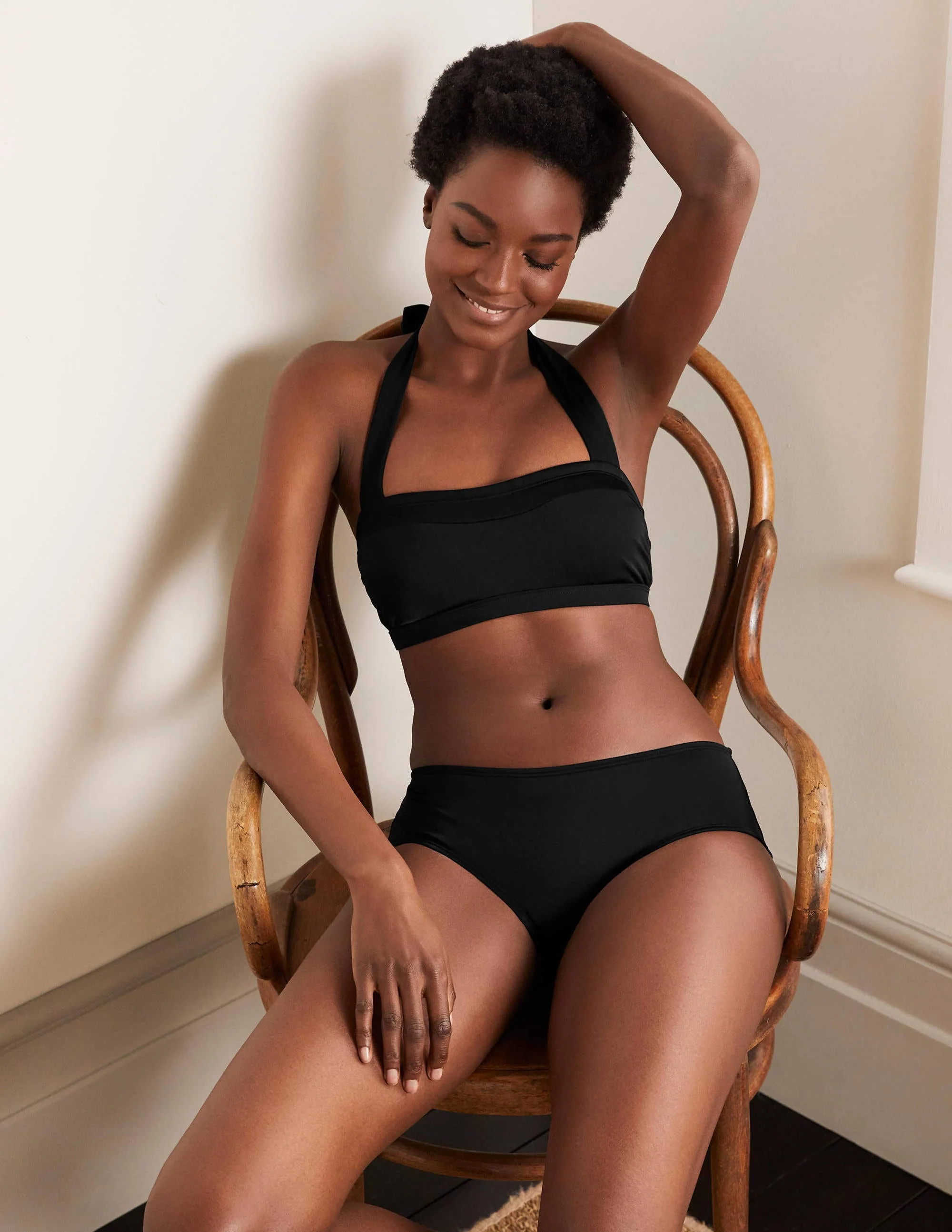 Amalfi Bikinishorts-Schwarz - Image 3