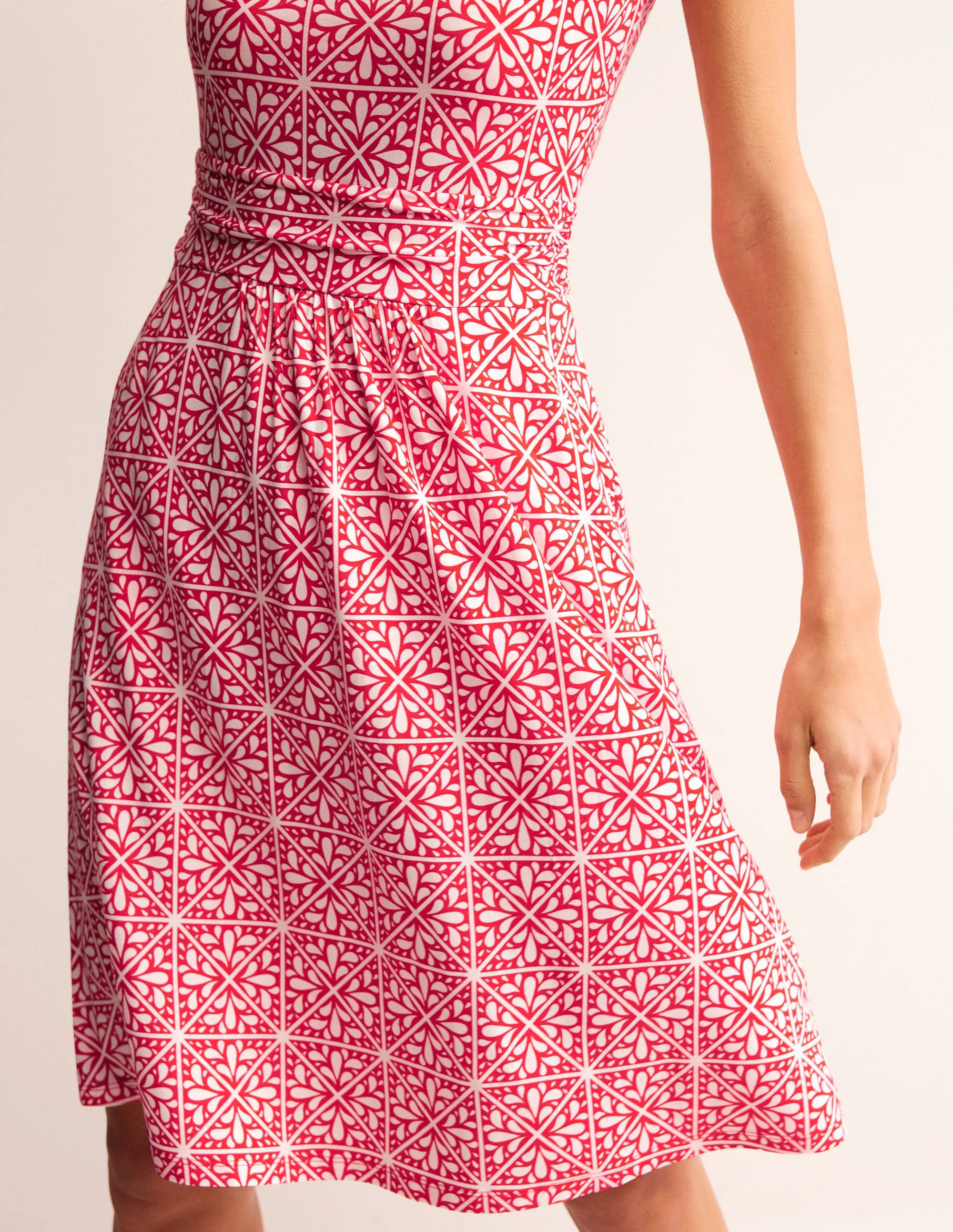 Amelie Jerseykleid-Flame Scarlet, Florales Mosaik - Image 2