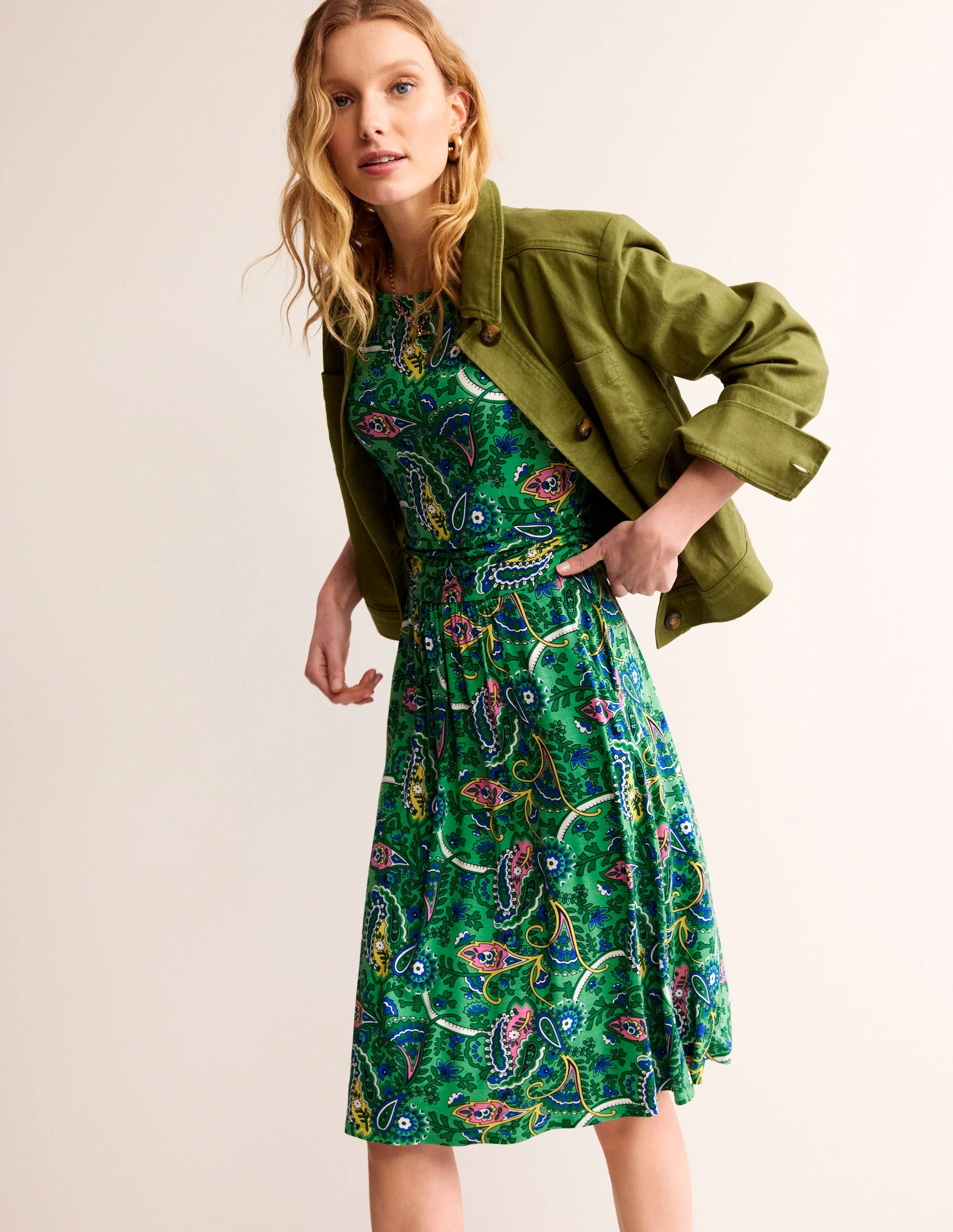 Amelie Jerseykleid-Ming-Grün, Phantasievoll