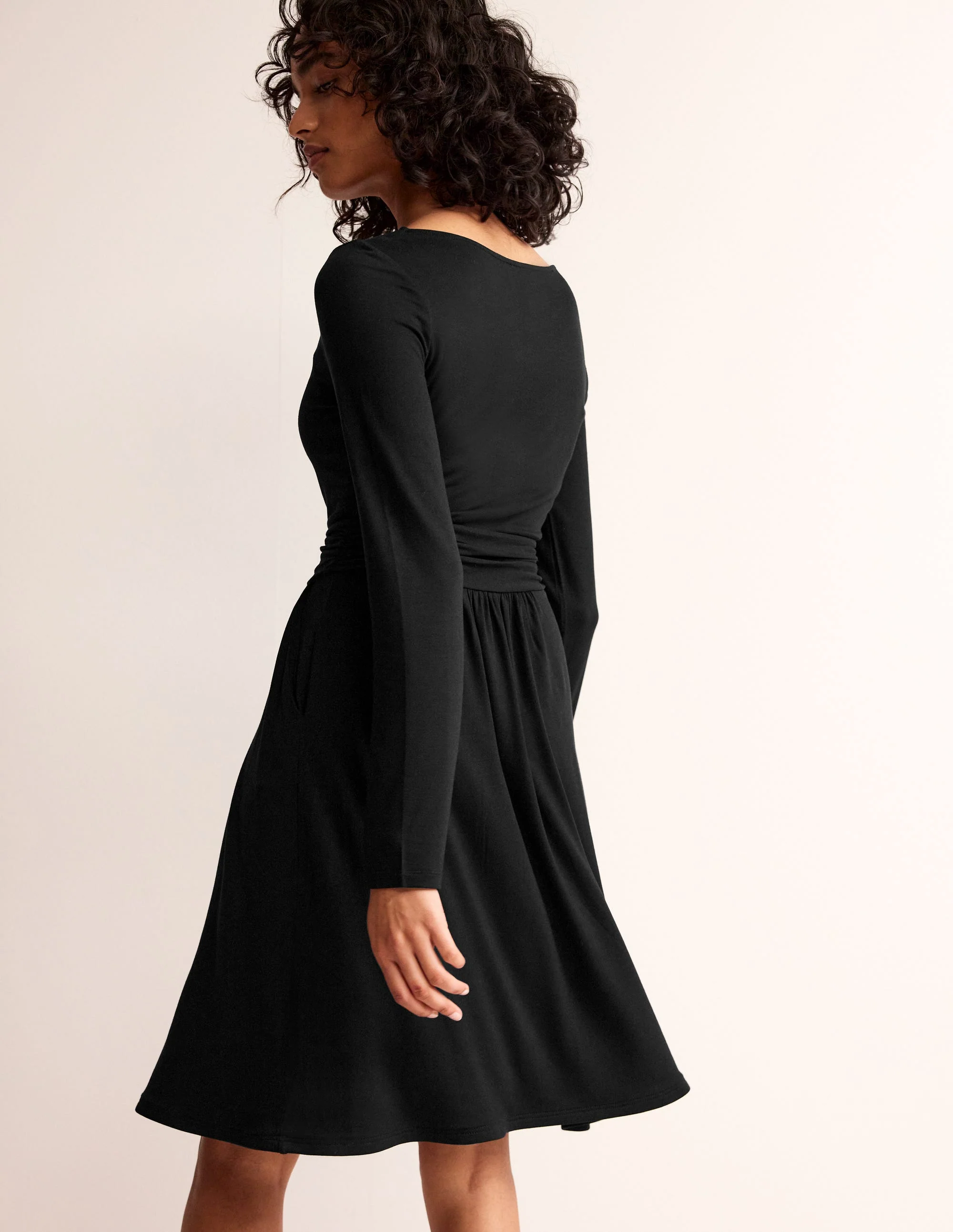 Amelie Langärmeliges Kleid-Schwarz - Image 3