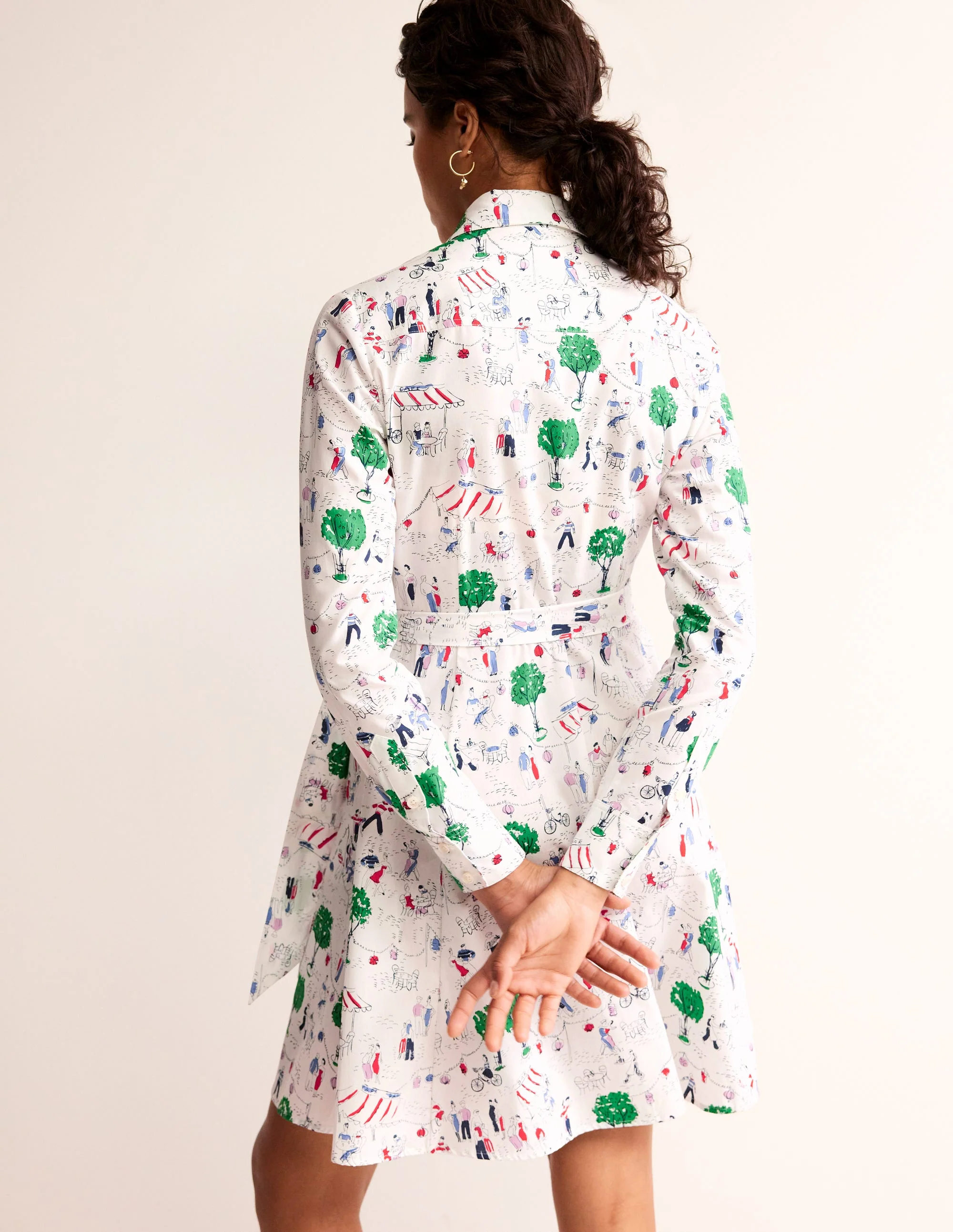 Amy Kurzes Hemdblusenkleid aus Baumwolle-Naturweiß, Pariser Szene - Image 3