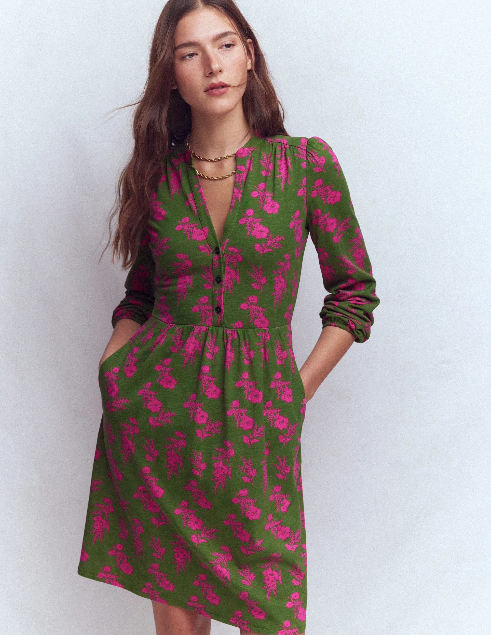 Amy Kurzes Jerseykleid-Olivgrün, Blühender Zweig