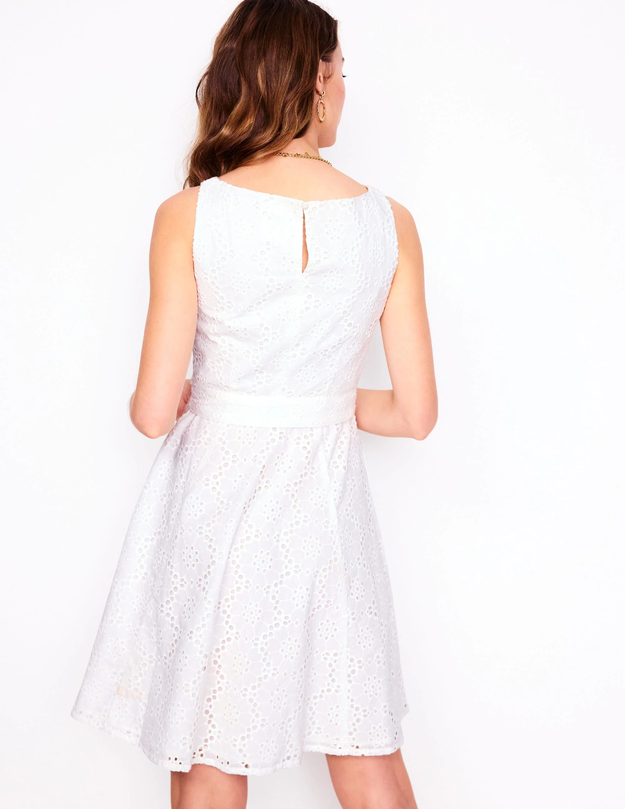 Anya Ärmelloses Kleid mit Lochstickerei-Weiß - Image 3