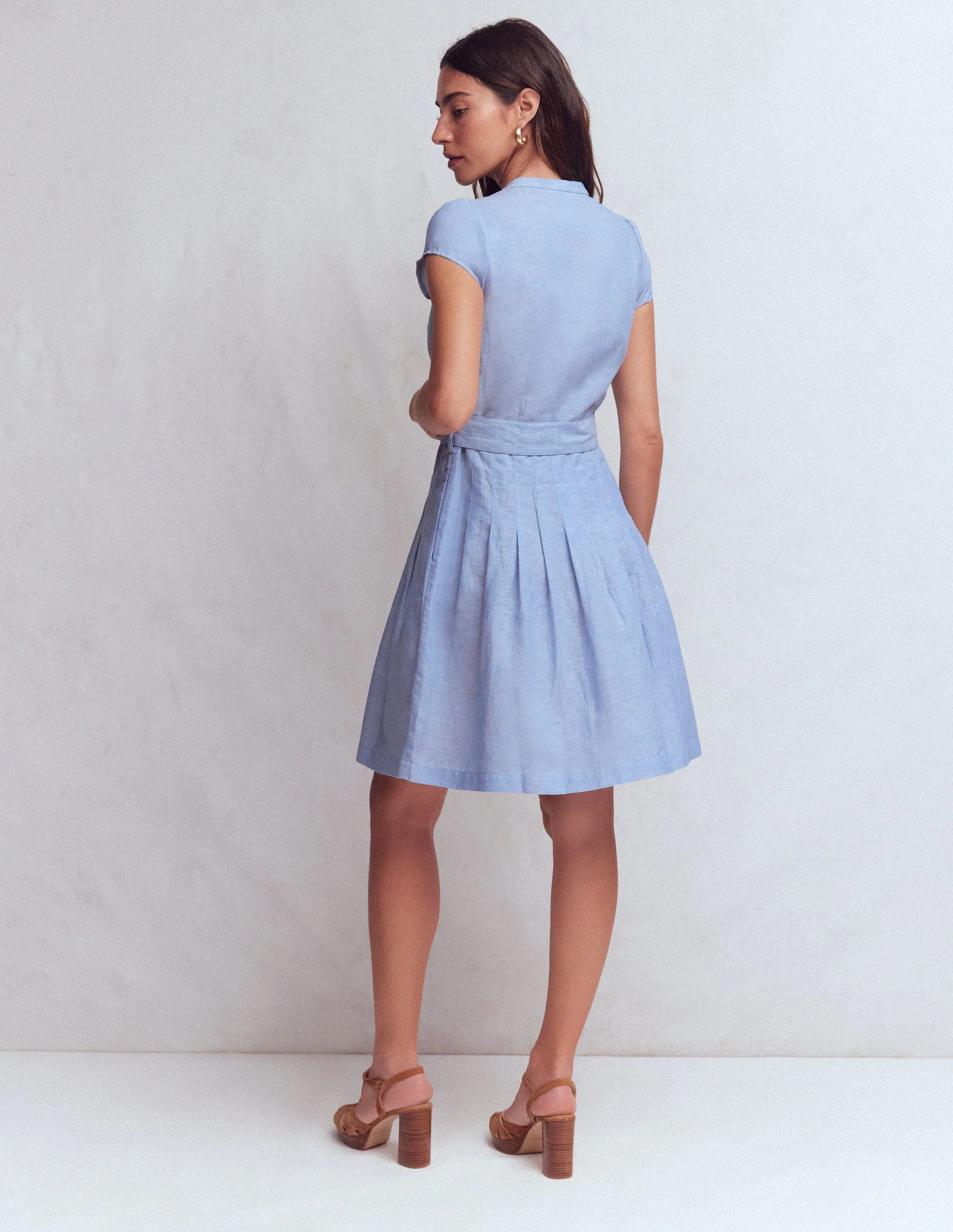Arabella Kurzes Leinenkleid-Blauer Faux-Uni - Image 3