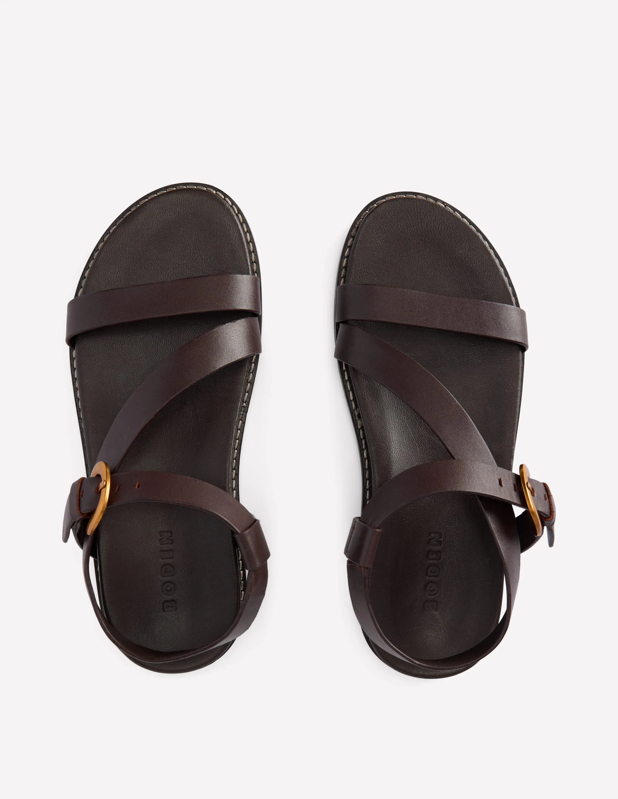 Asymmetrische Sandalen mit breitem Absatz-Schoko - Image 6