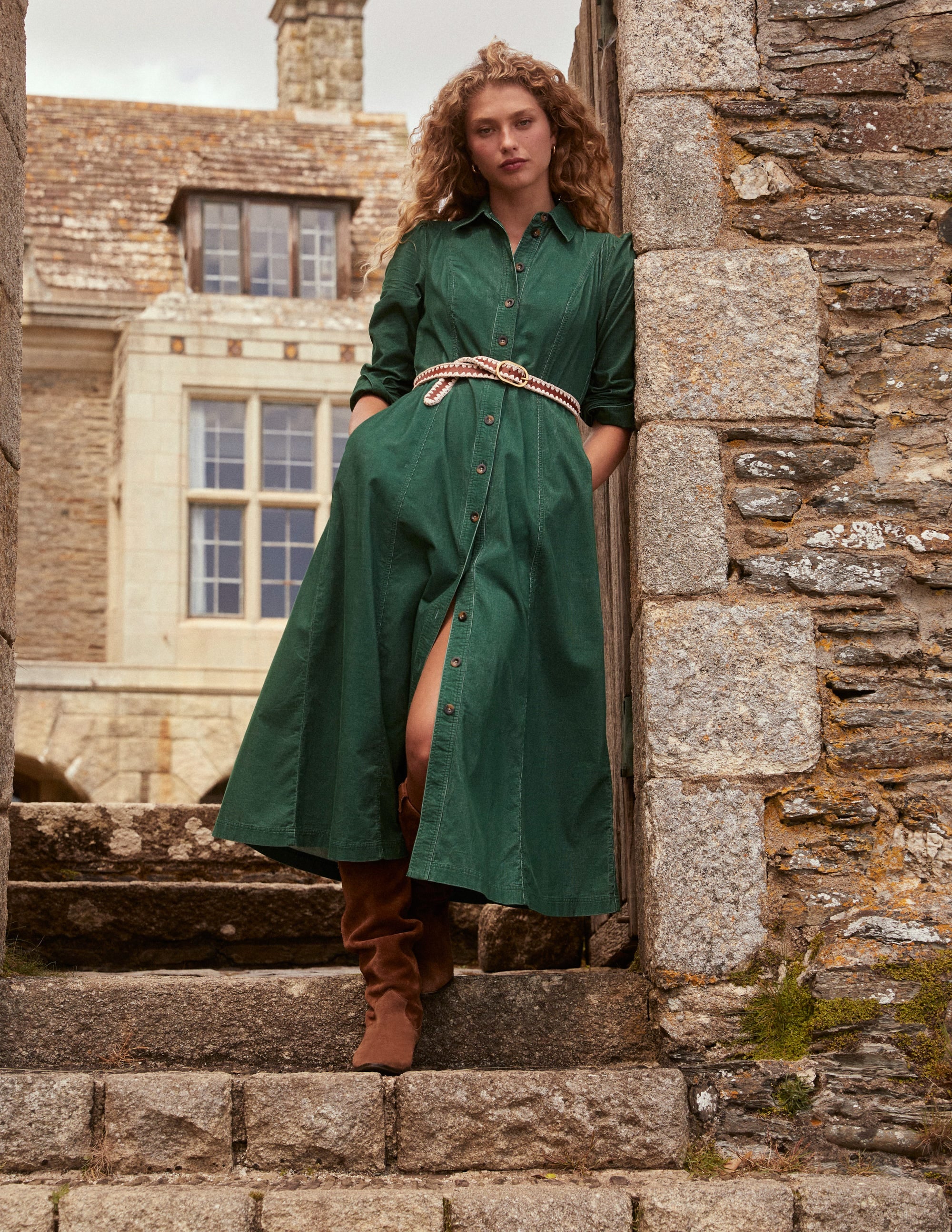 Aubrey Midi-Hemdblusenkleid aus Cord-Dunkelgrün - Image 8