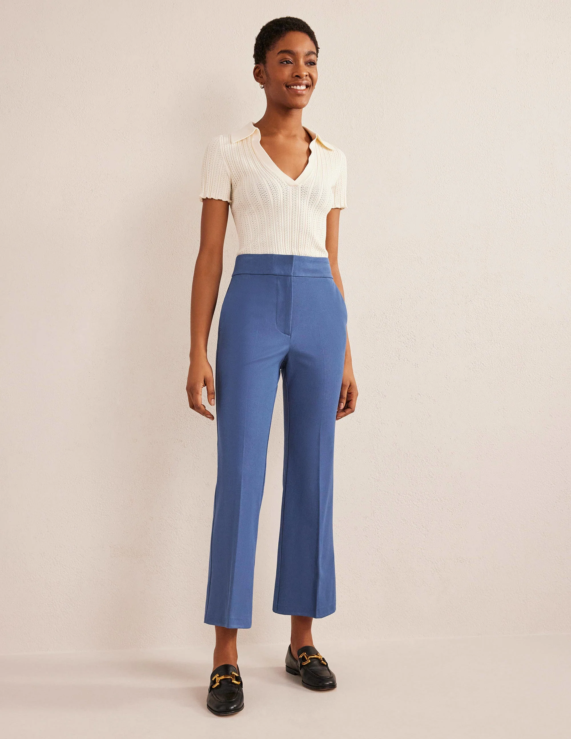 Ausgestellte 7/8-Hose mit 2-Wege-Stretch-Klassisches Blau