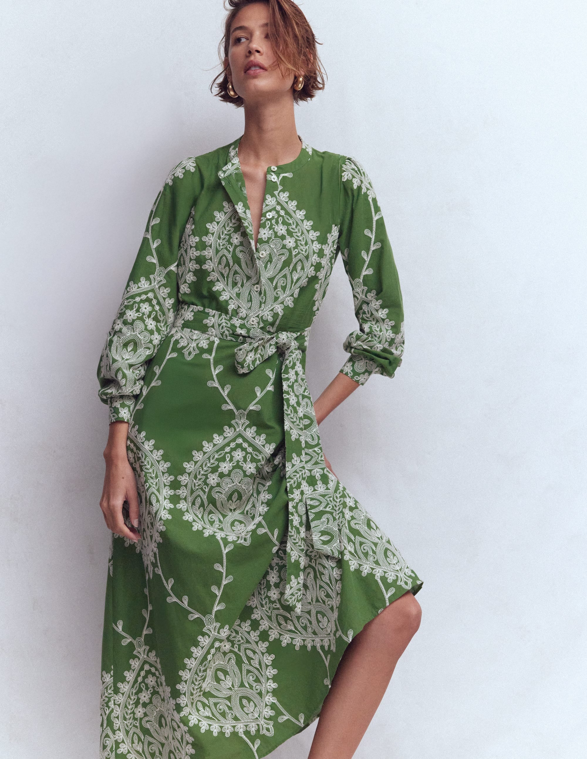 Ava Baumwoll-Midikleid-Grün Lochstickerei - Image 4