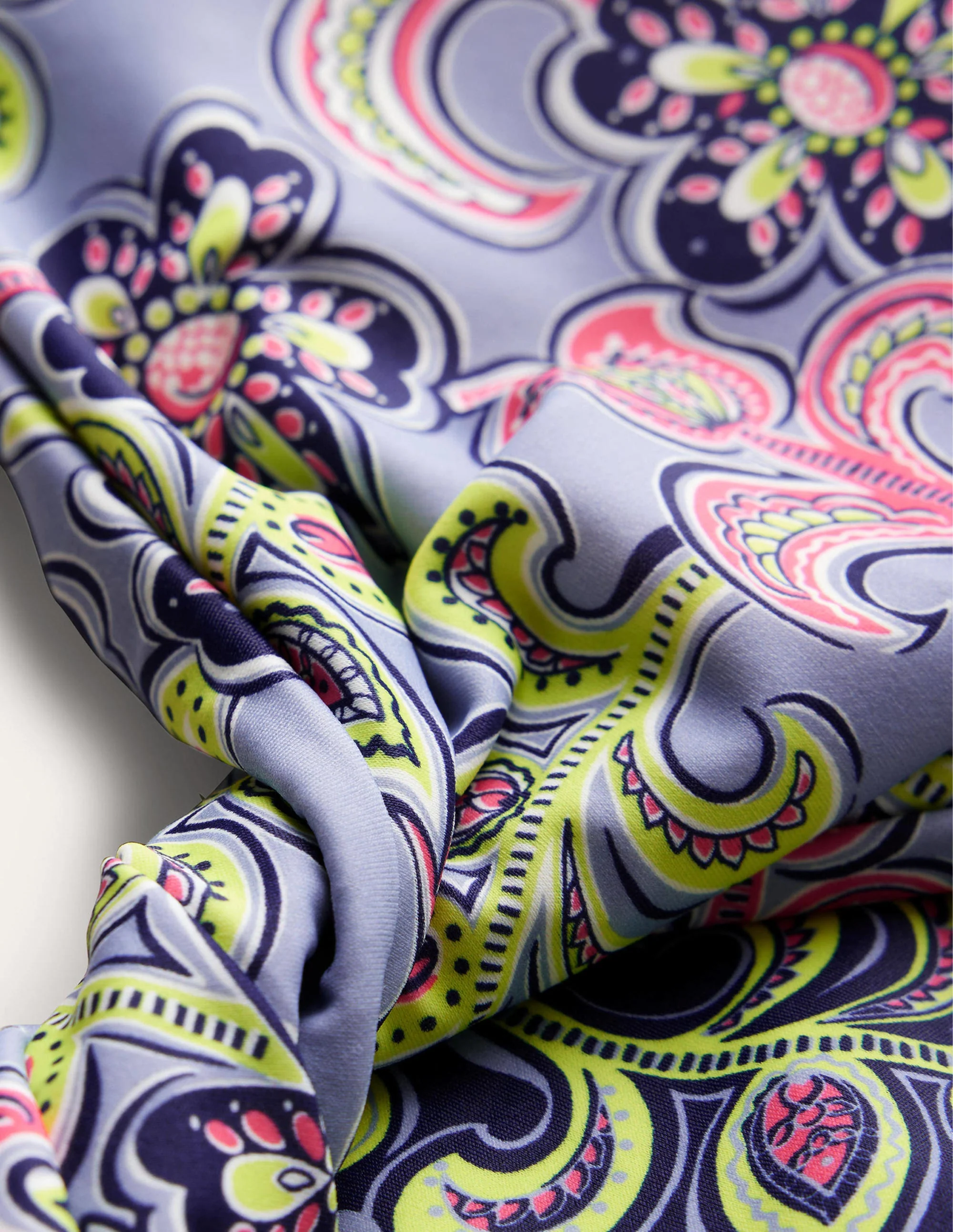 Badeanzug mit Twist-Detail-Französisches Marineblau, Botanikmuster - Image 8