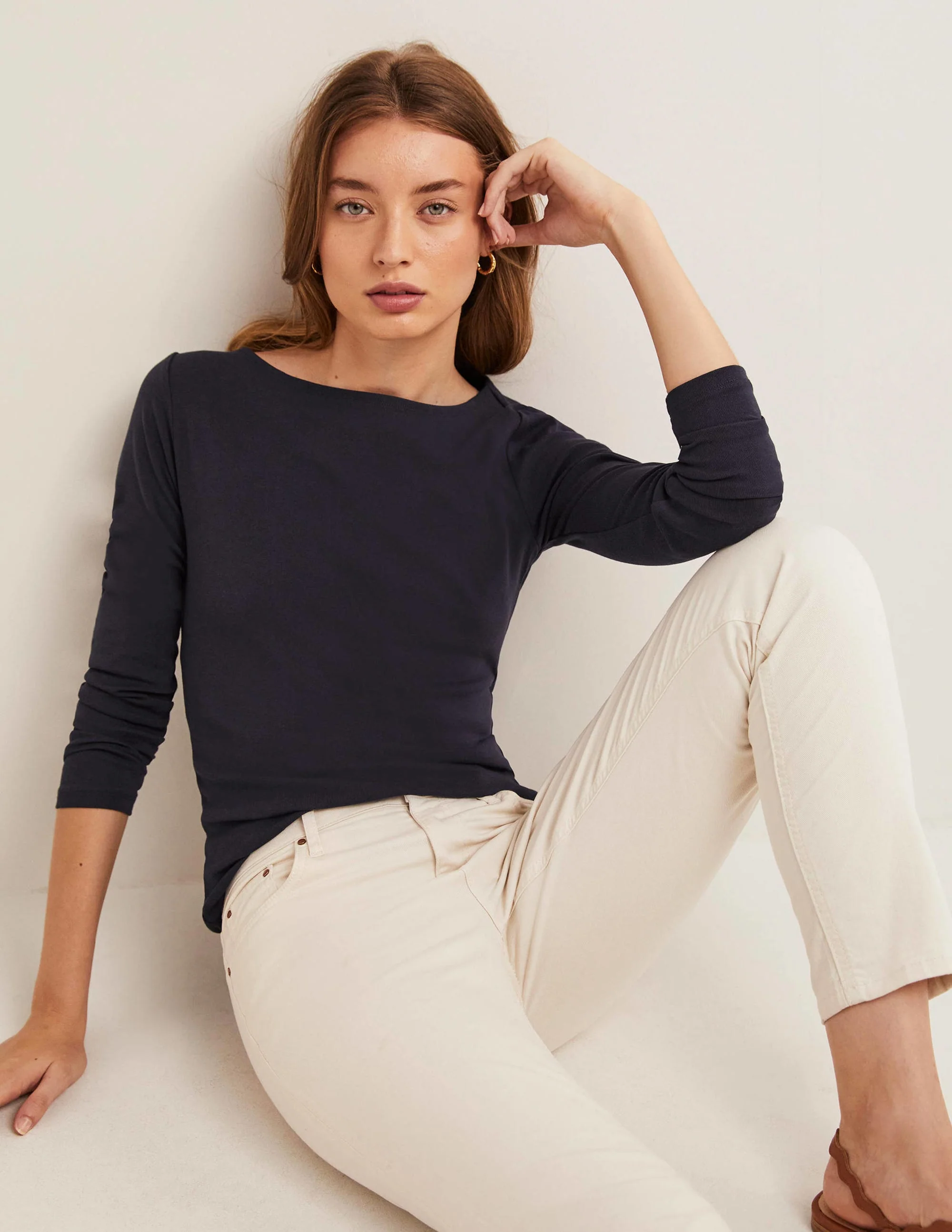 Basic-Shirt mit U-Boot-Ausschnitt-Marineblau
