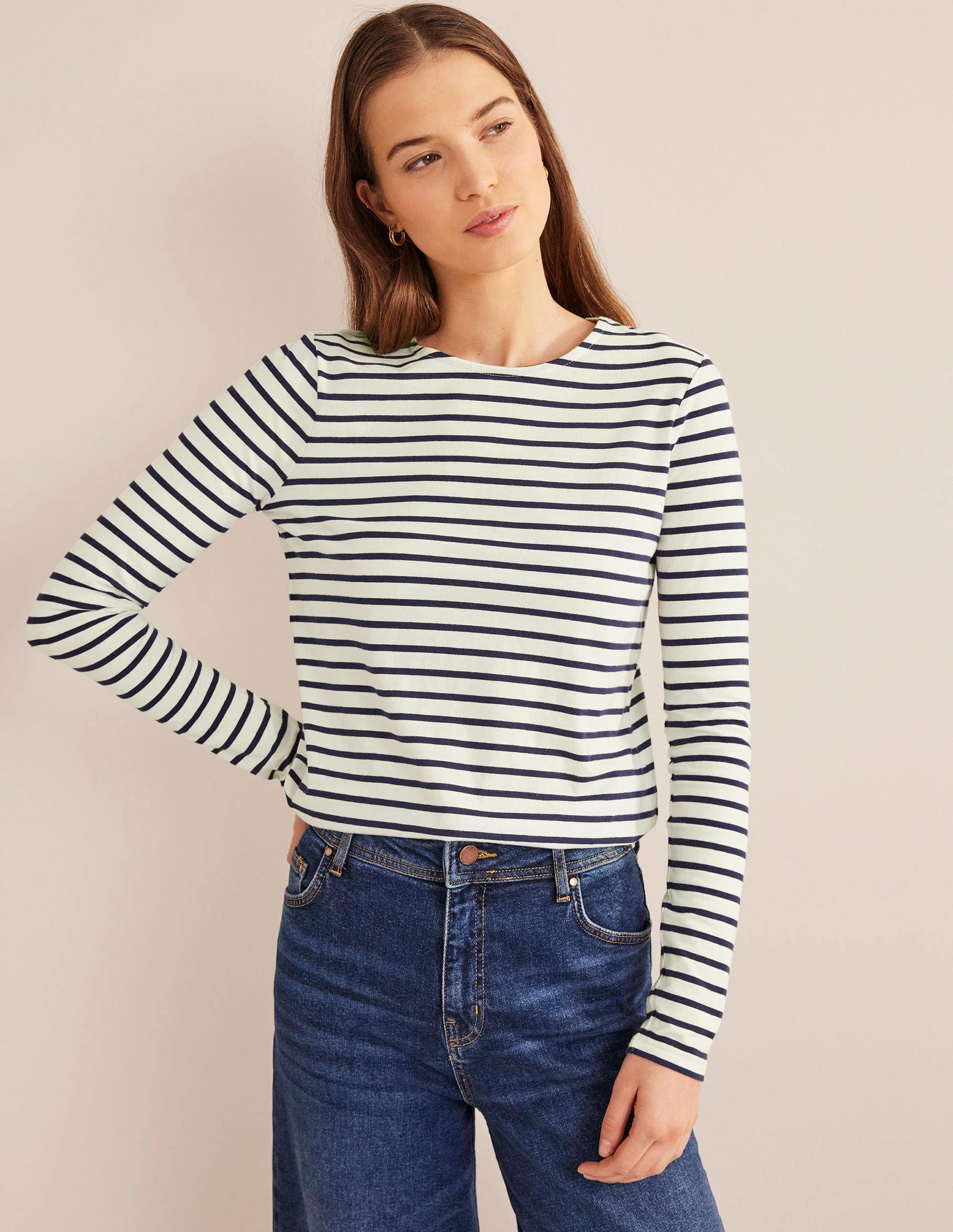 Bea Breton-Shirt mit langen Ärmeln-Naturweiß/Marineblau - Image 4