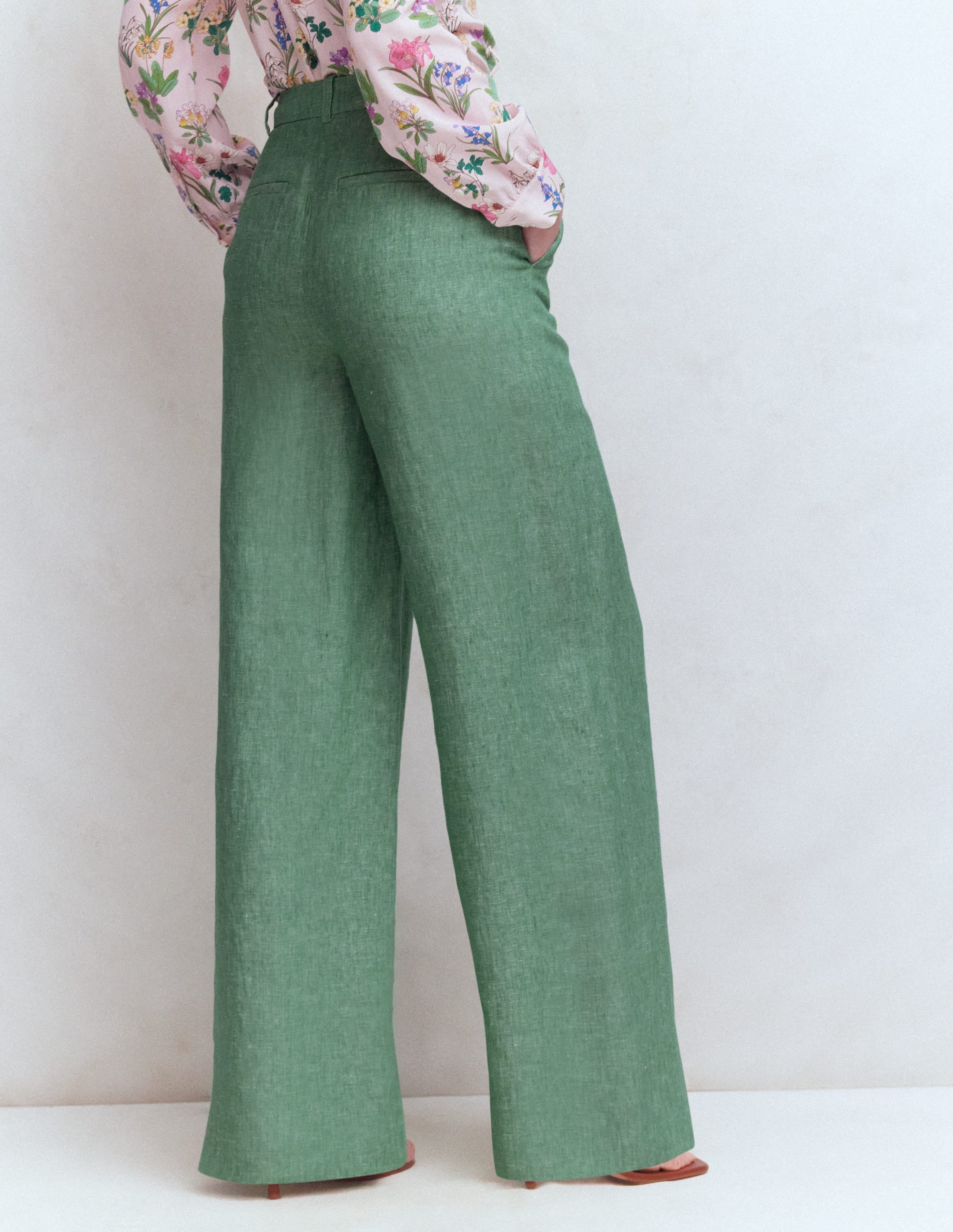 Belgravia Leinenhose-Aloe-Grün Chambray - Image 3