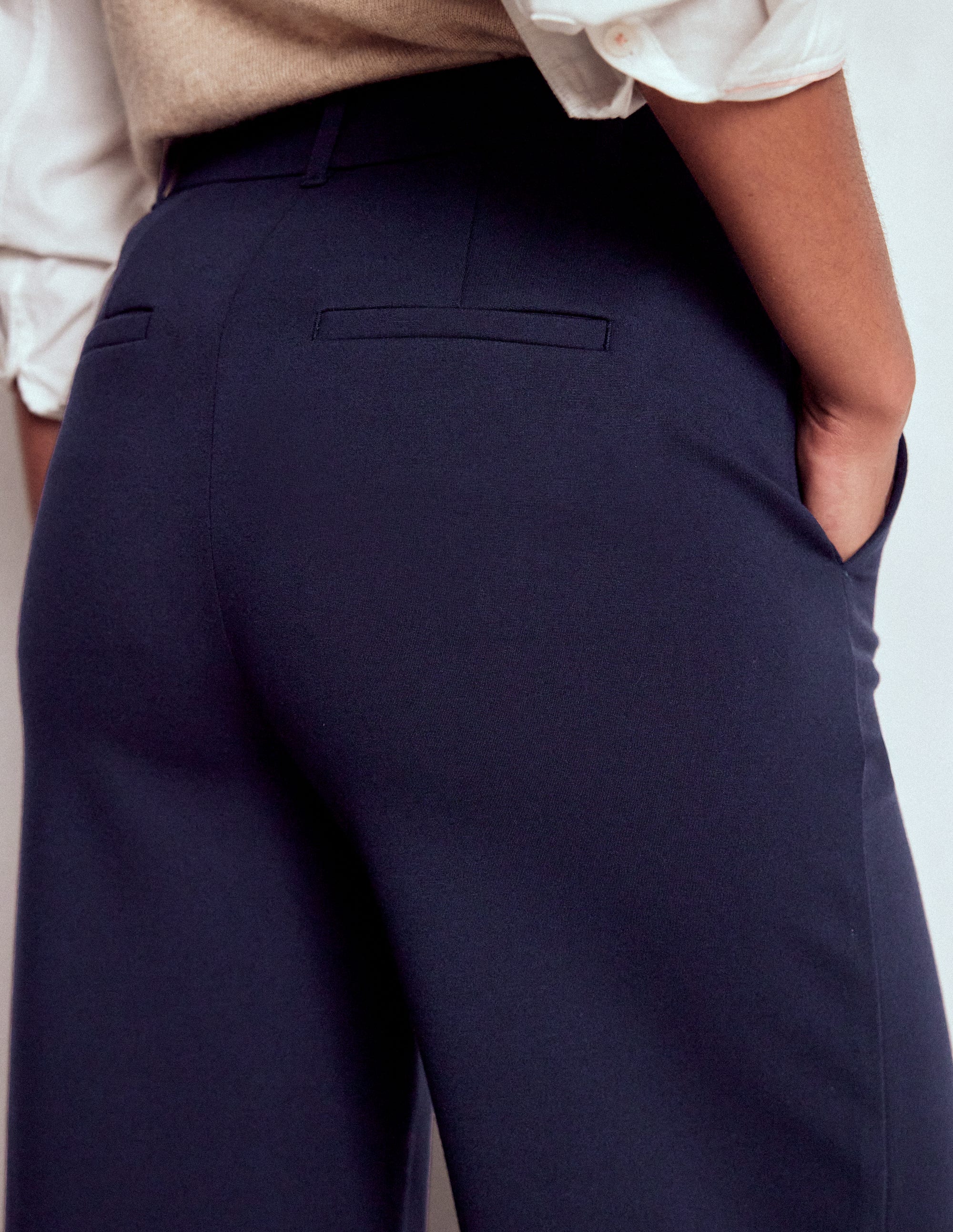 Belgravia Verkürzte Ponte-Hose-Marineblau - Image 4