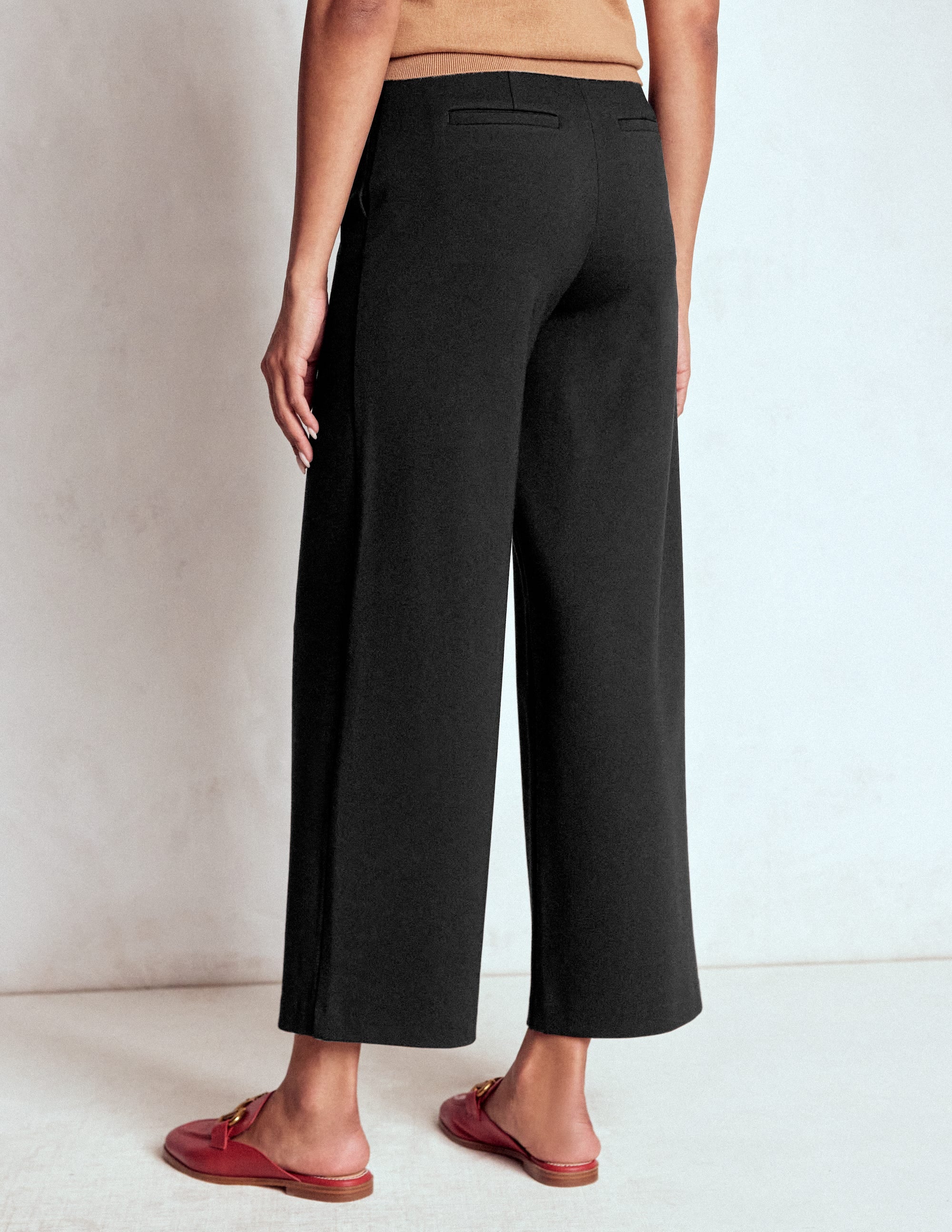 Belgravia Verkürzte Ponte-Hose-Schwarz - Image 3
