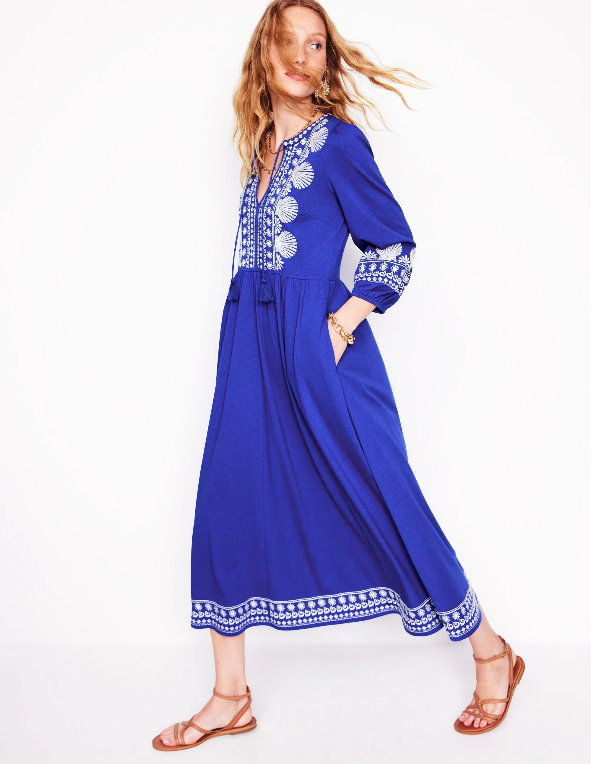 Besticktes Kleid mit gekerbtem Ausschnitt-Surf The Web, Naturweiß