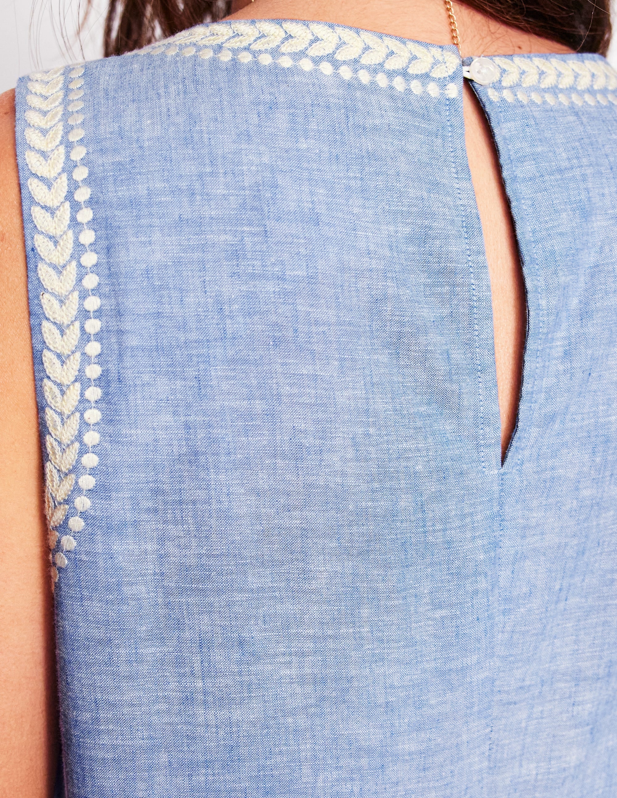 Besticktes Oberteil aus Leinenmischgewebe-Blauer Faux-Uni - Image 3