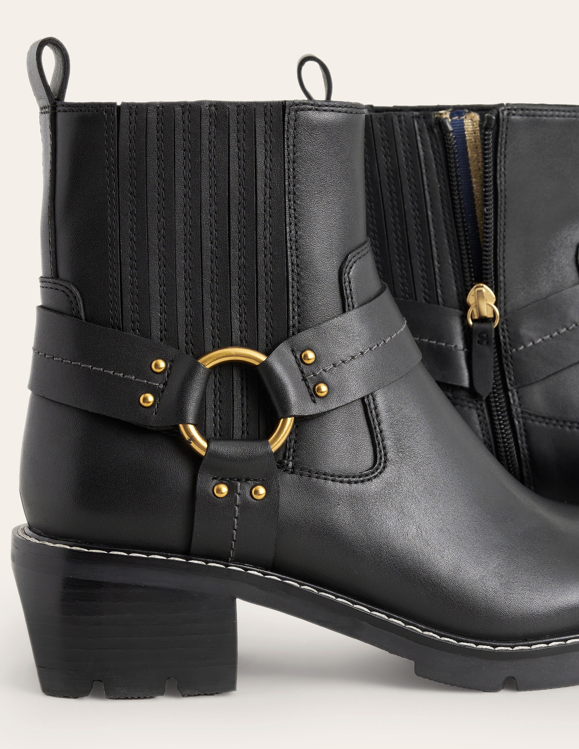 Bikerstiefel mit Riemendetail-Black - Image 4