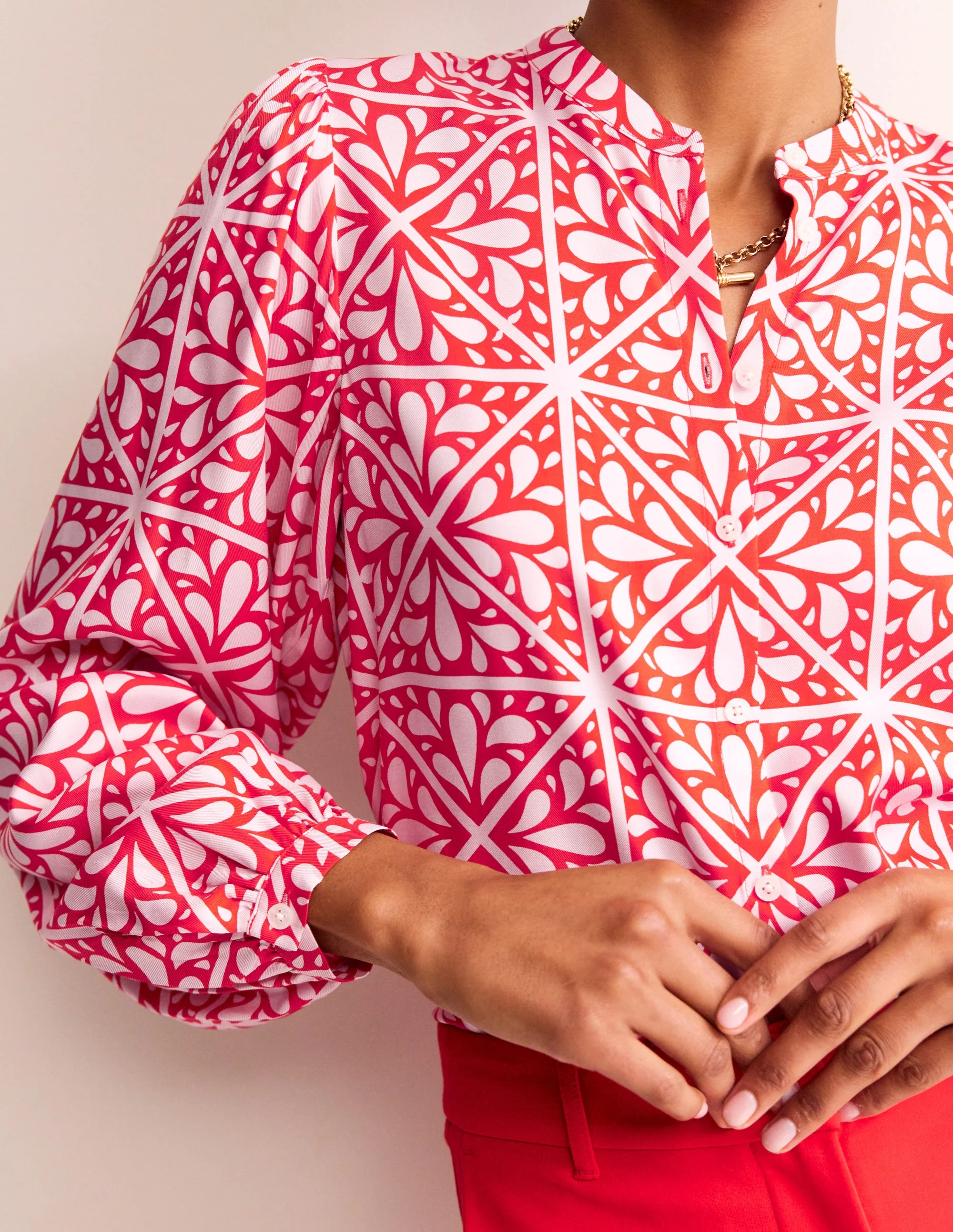Bluse mit Blousonärmeln-Flame Scarlet, Florales Mosaik - Image 2