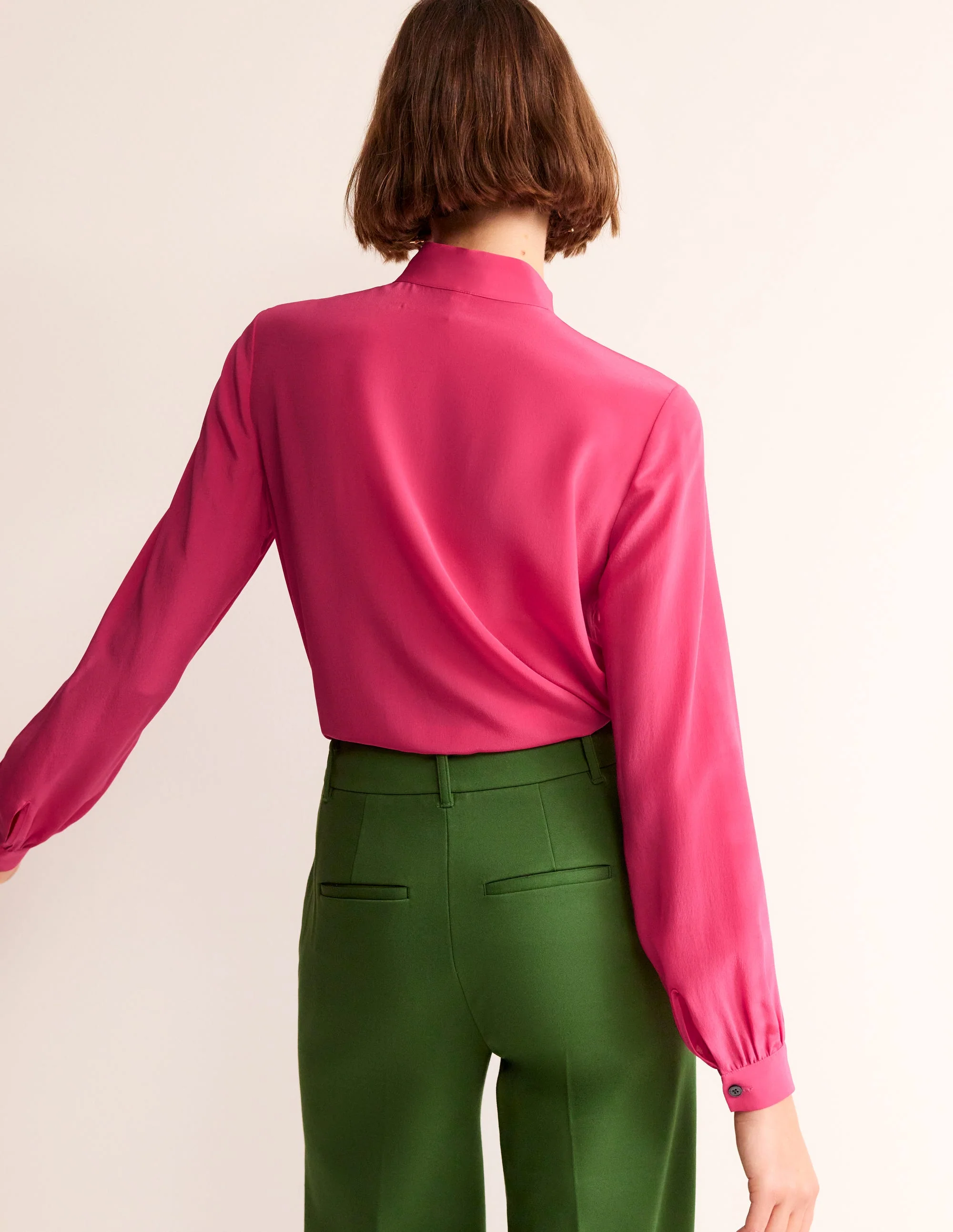 Bluse mit Knopfleiste und Schleife am Ausschnitt-Rosa neu gedacht - Image 3