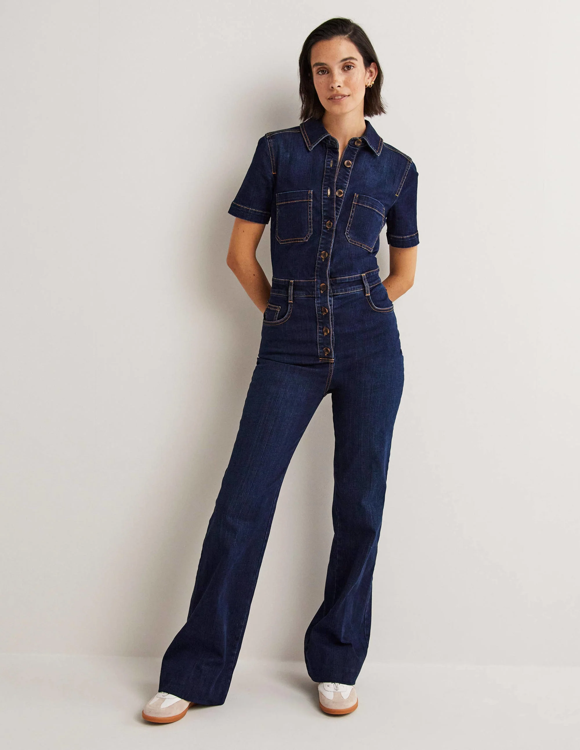 Bootcut-Jumpsuit aus Denim-Indigoblau