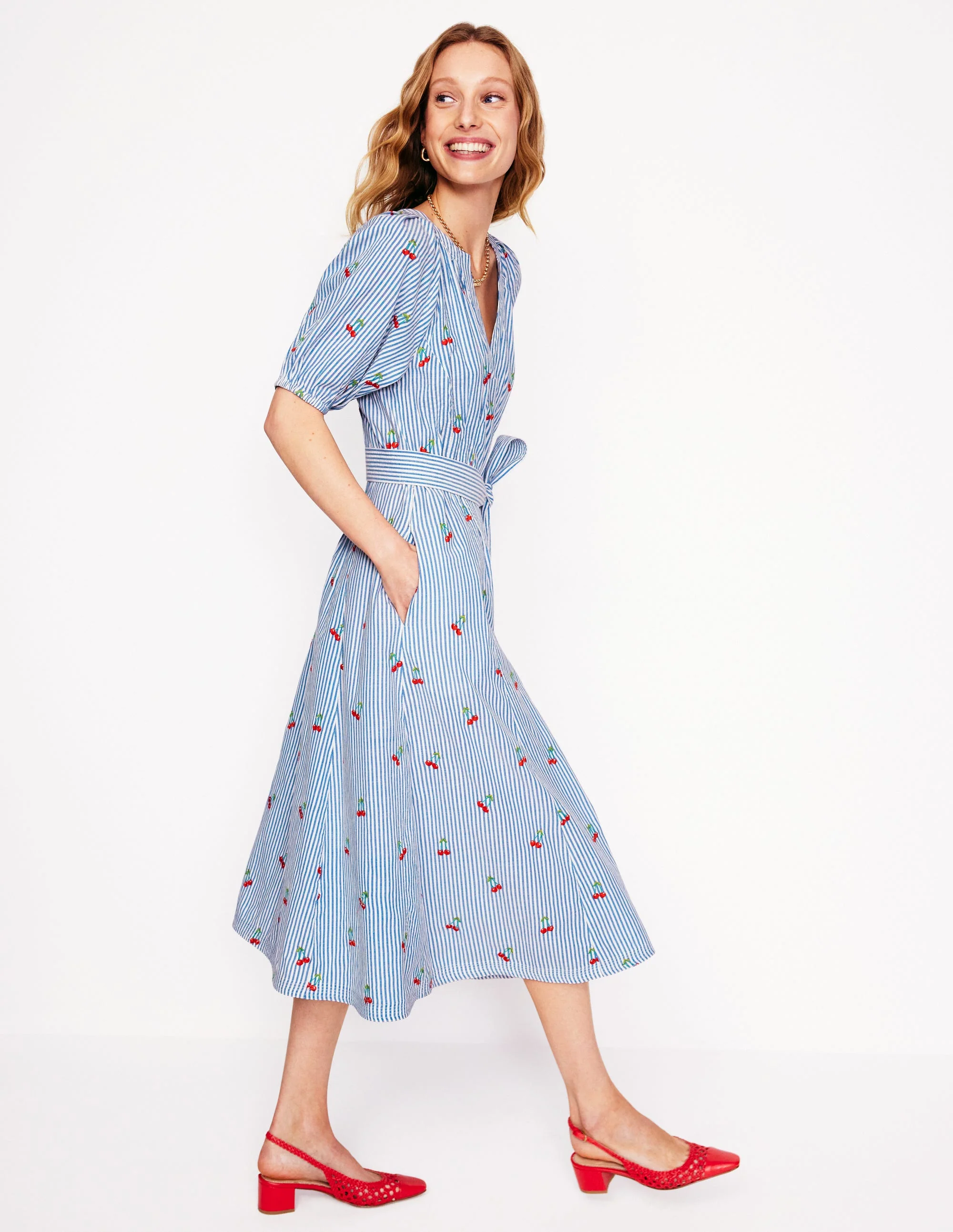 Bria Midikleid mit Stickerei-Kirschen-Stickerei - Image 4