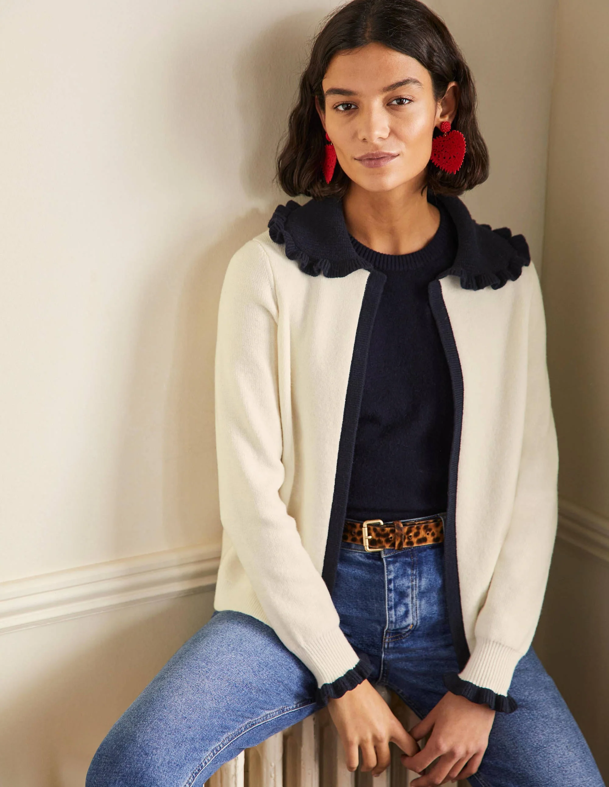 Cardigan mit Rüschenkragen-Naturweiß/Navy