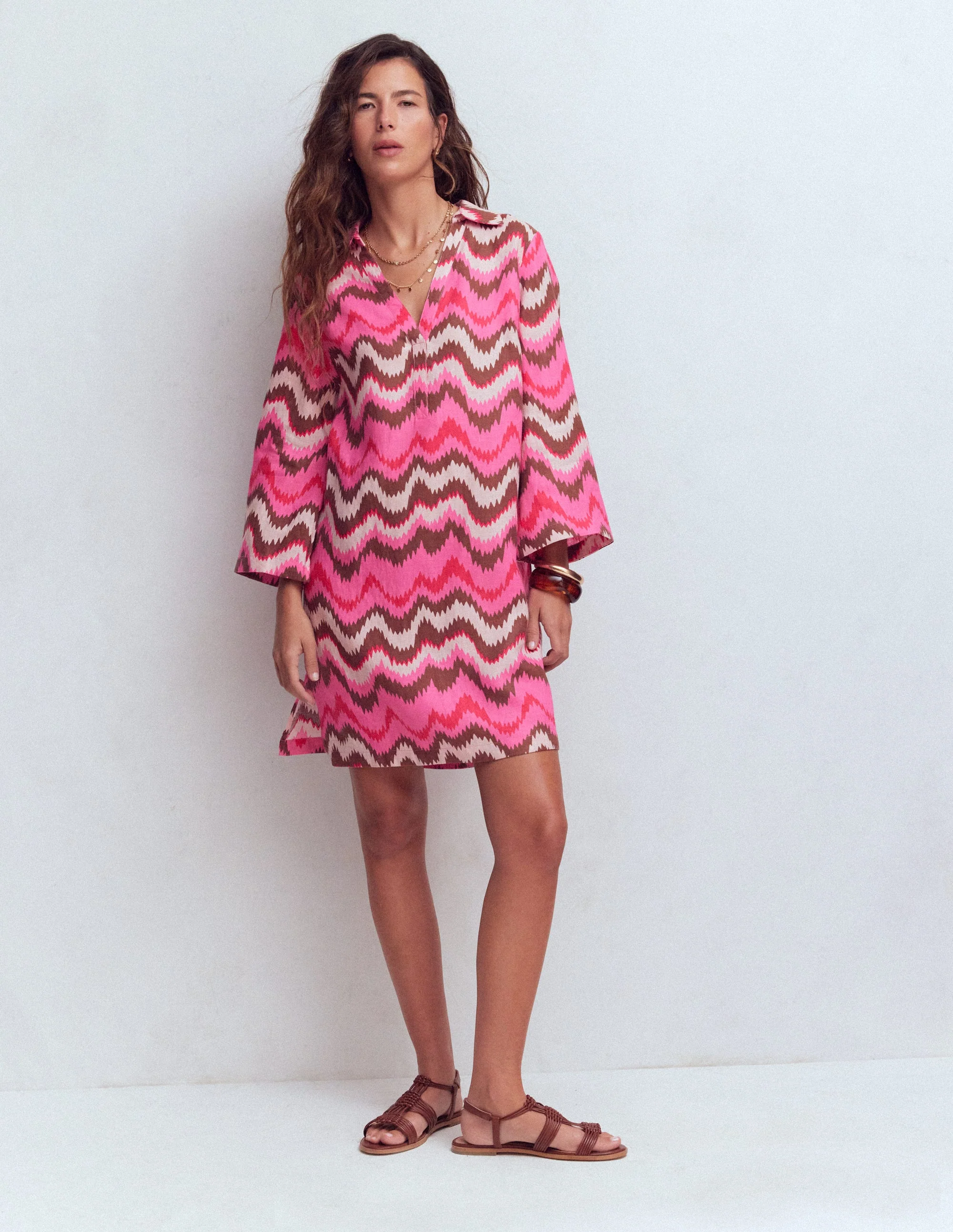 Carmen Kurzes Leinenkleid-Rosa, Zickzack-Welle - Image 4