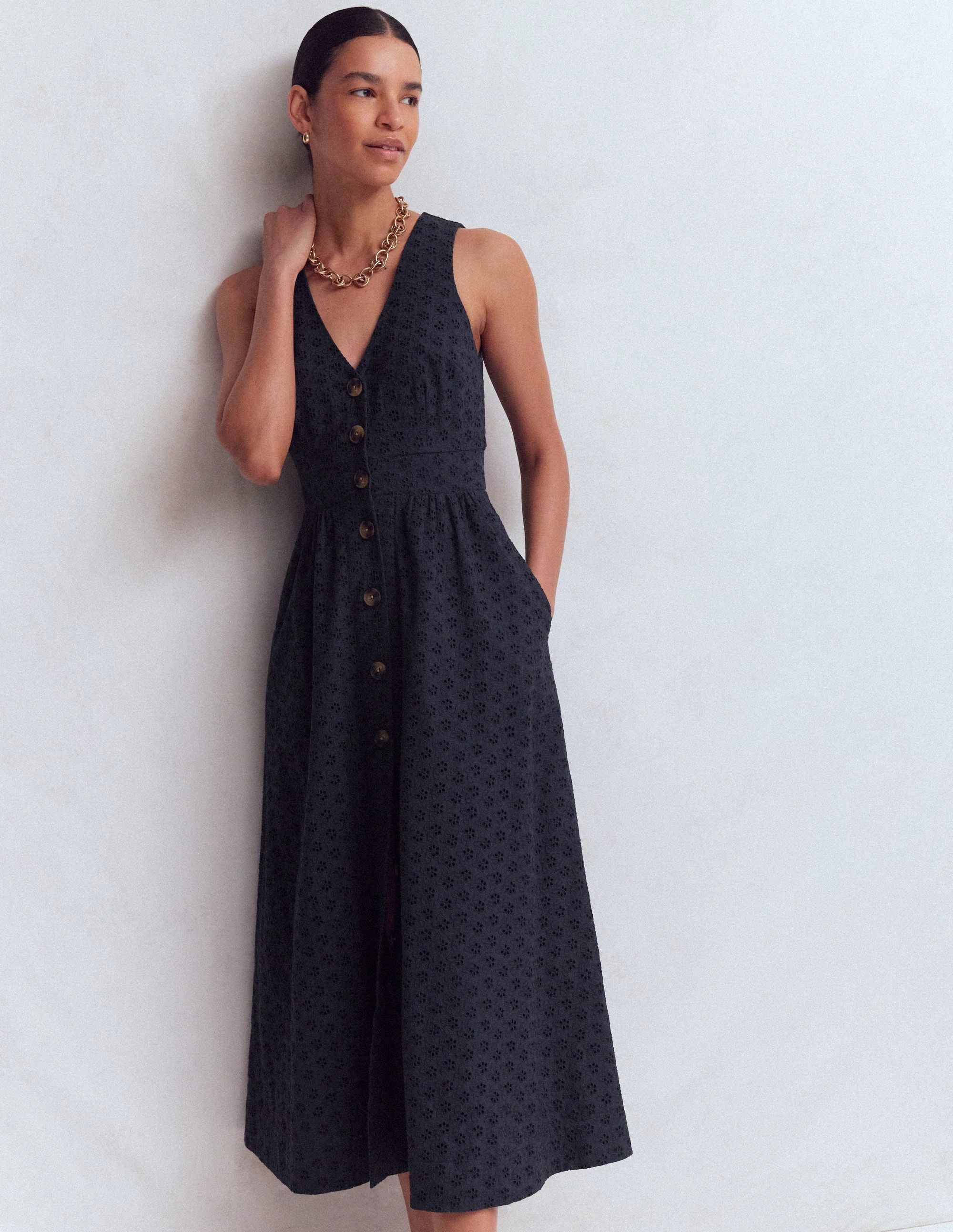 Catherine Kleid mit Lochstickerei-Marineblau, Lochstickerei - Image 4