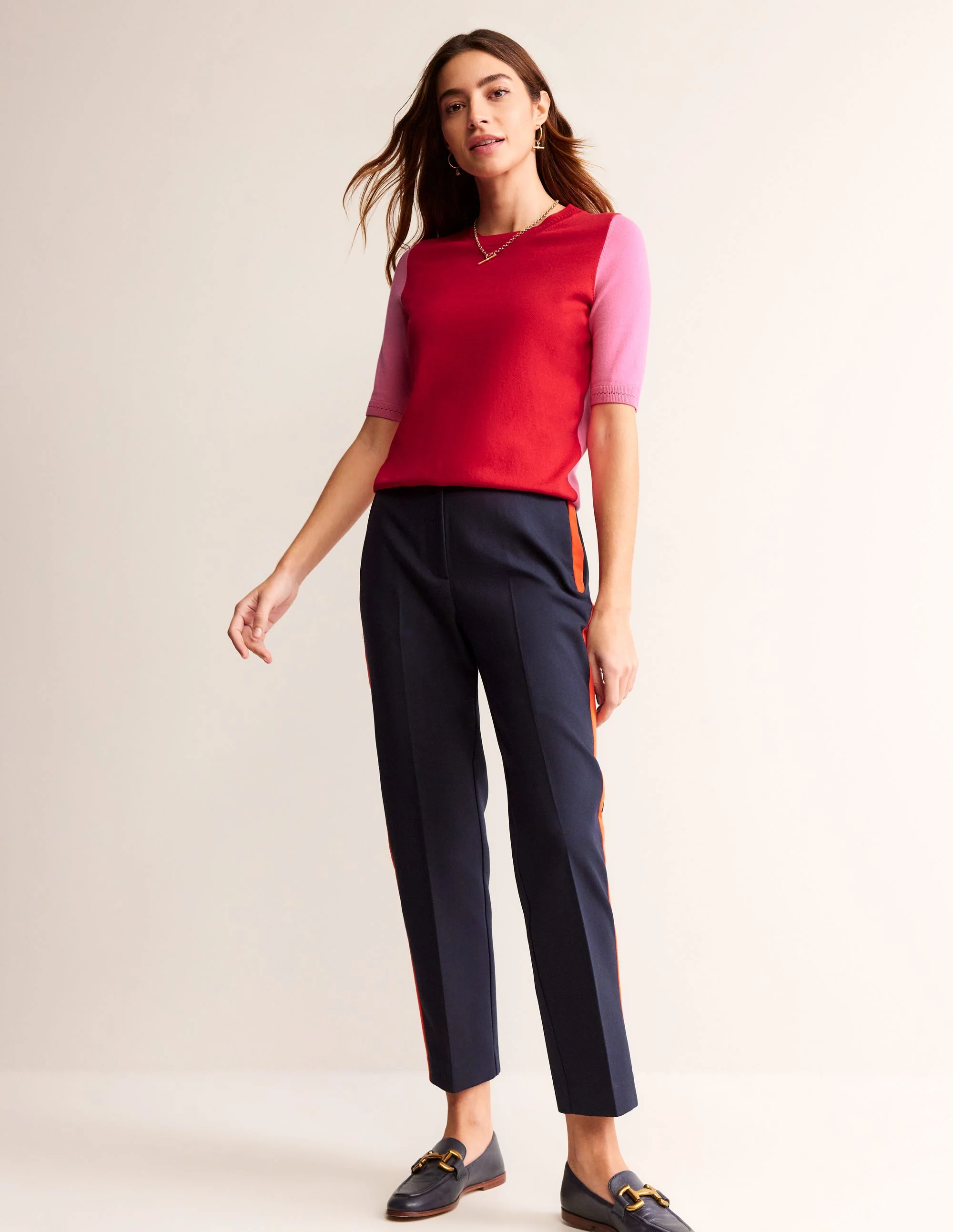Catriona Baumwoll-T-Shirt mit Rundhalsausschnitt-Flame Scarlet/Sangria Pink - Image 5