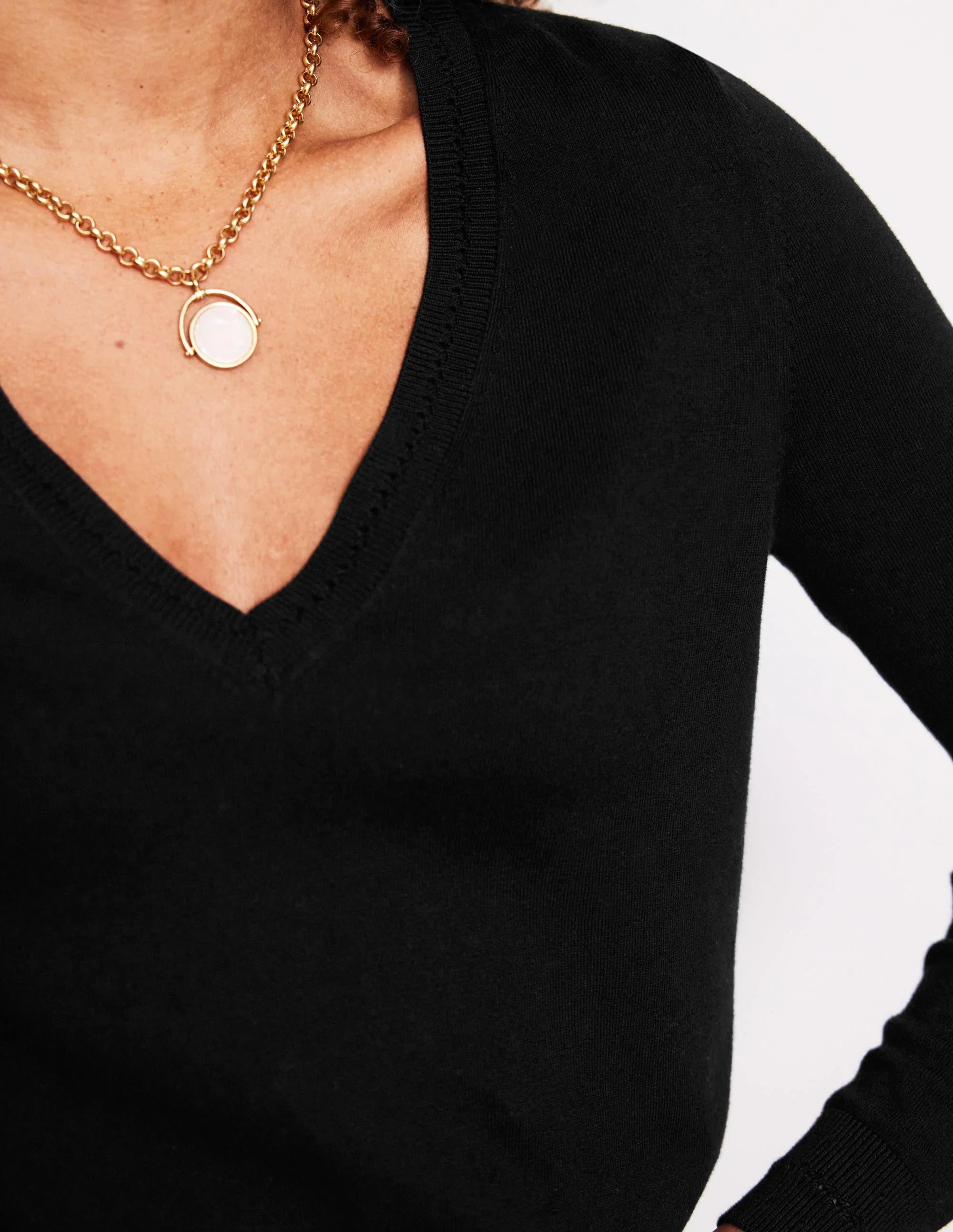Catriona Pullover aus Baumwolle mit V-Ausschnitt-Schwarz - Image 2