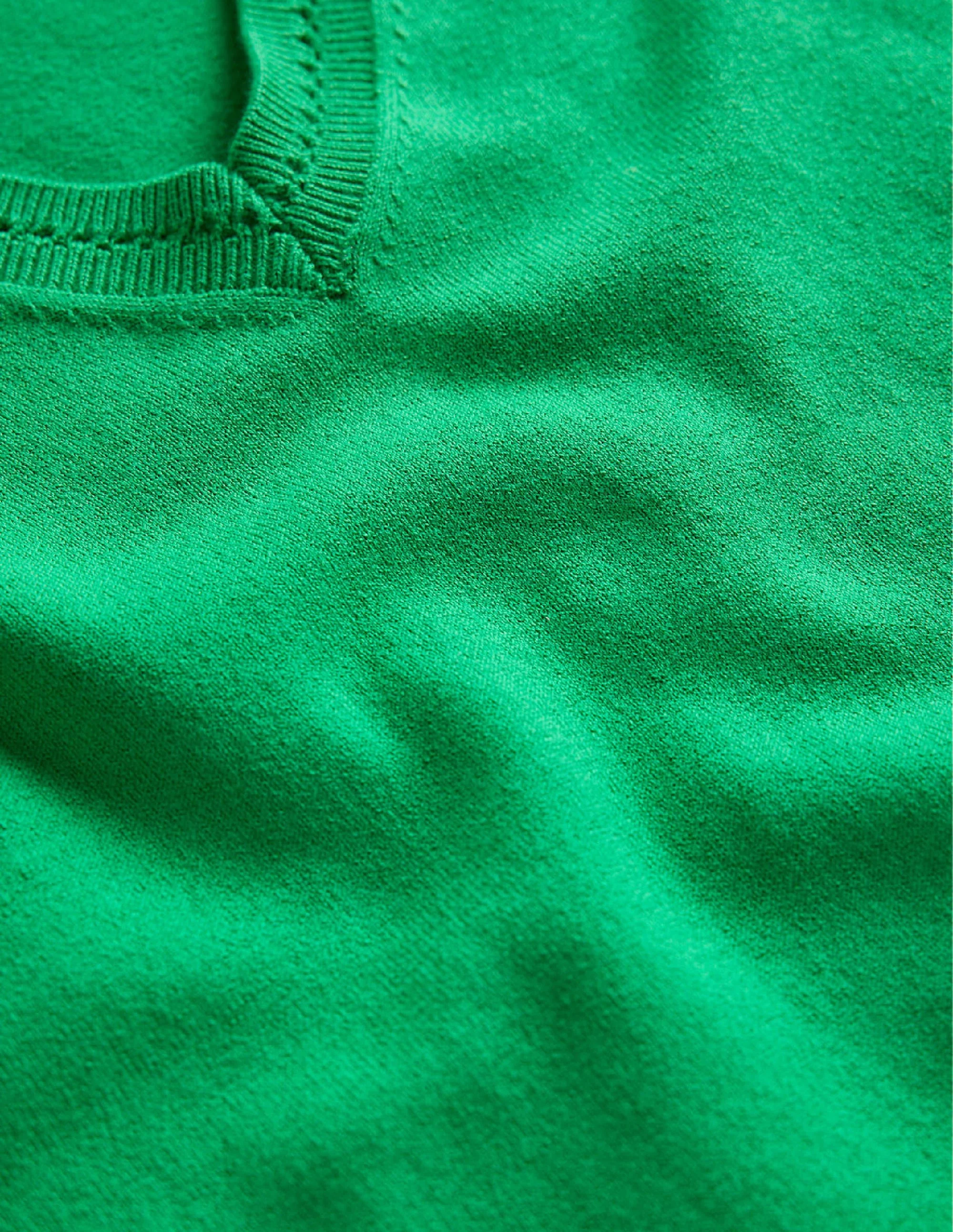 Catriona Pullover aus Baumwolle mit V-Ausschnitt-Wiesengrün - Image 6