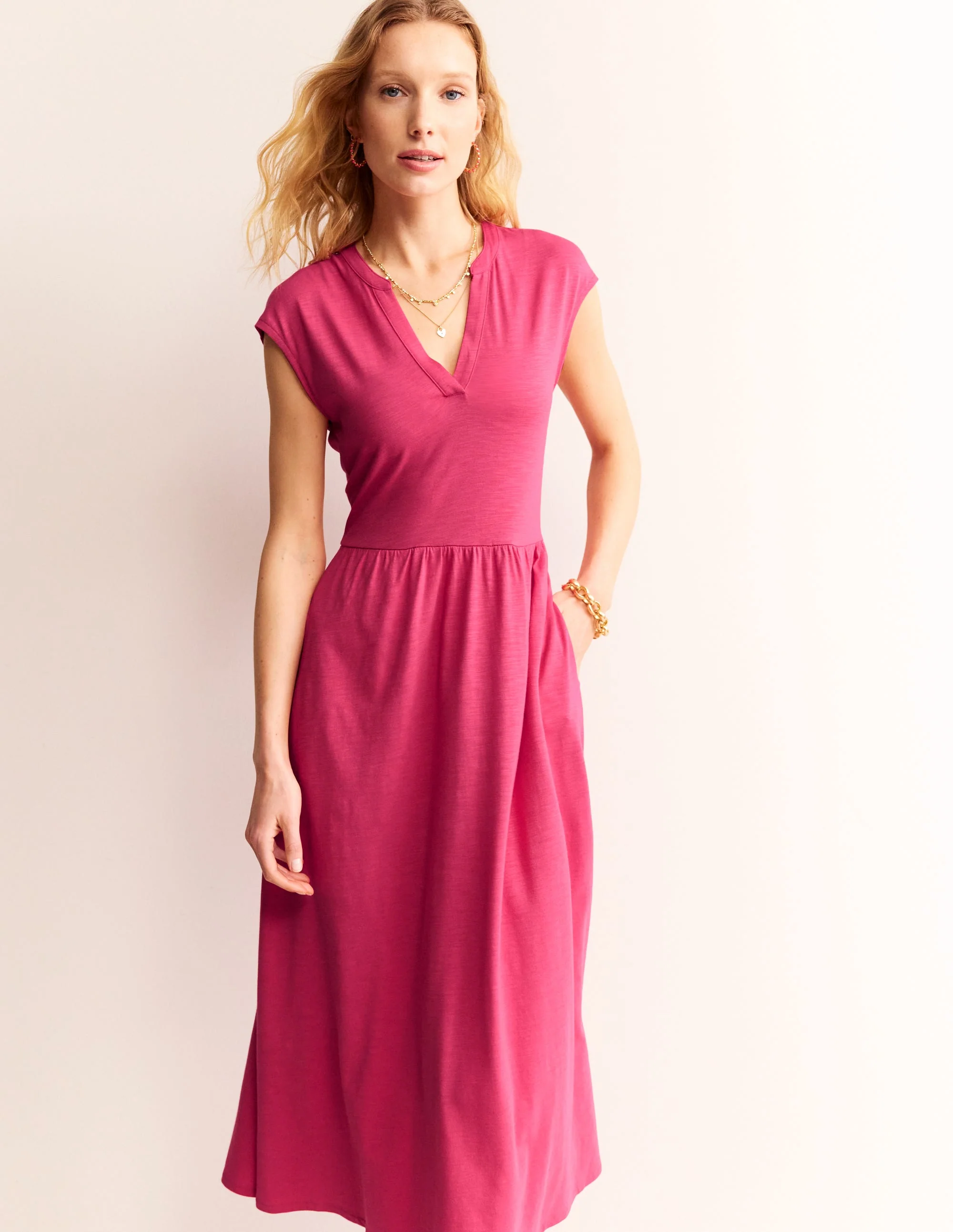 Chloe Jersey-Midikleid mit gekerbtem Ausschnitt-Rosa neu gedacht - Image 4