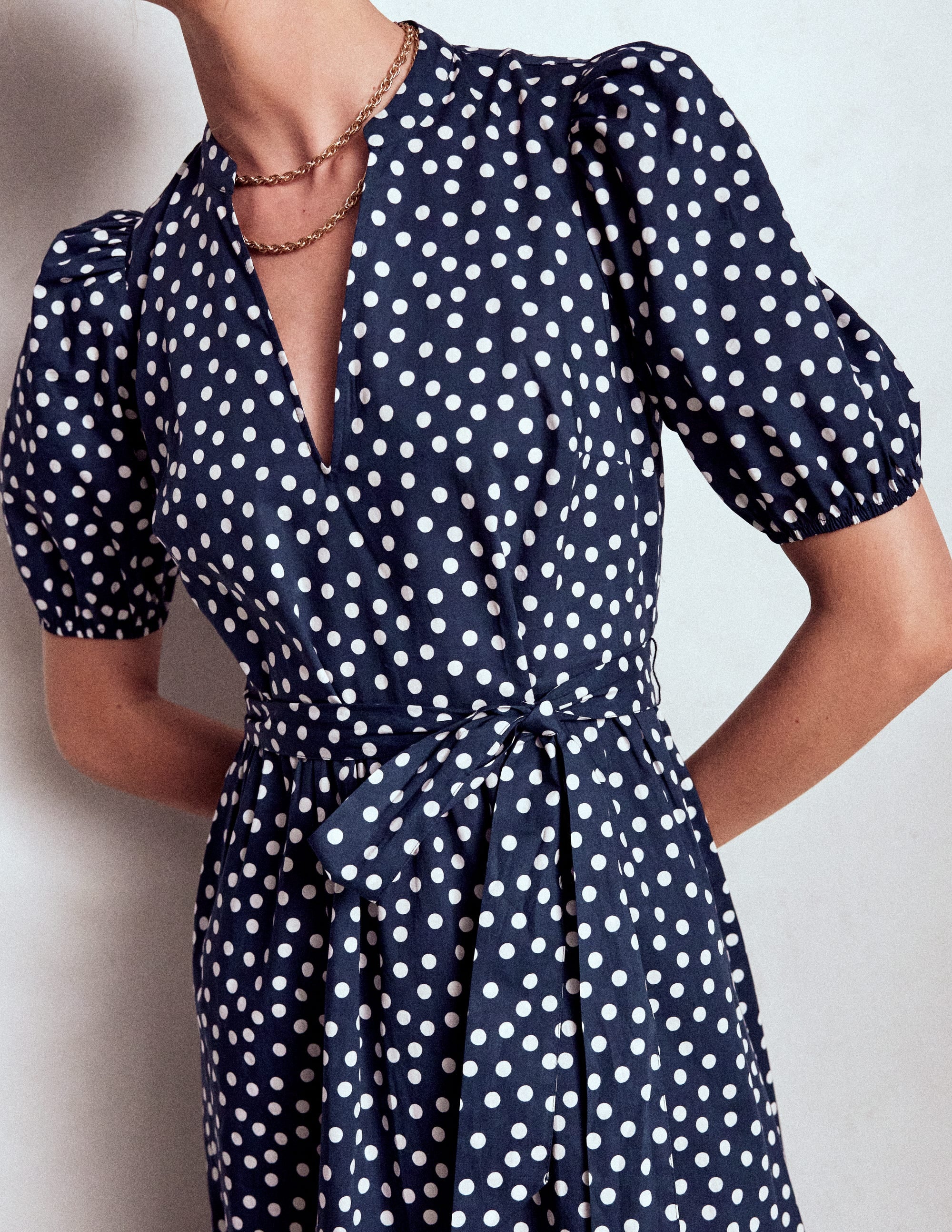 Christabel Baumwoll-Midikleid-Französisches Marineblau, Gemalte Tupfen - Image 3