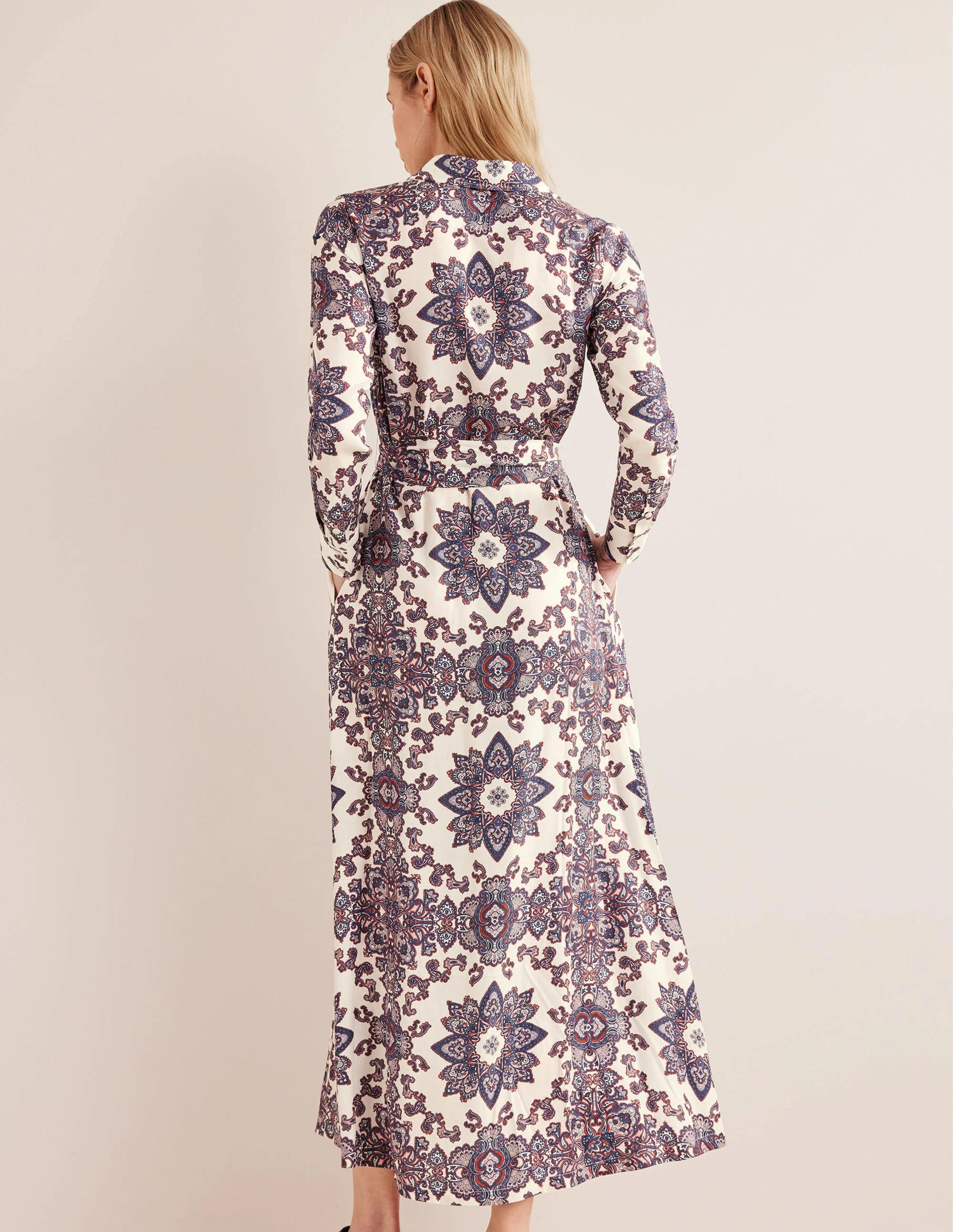 Claudia Maxi-Hemdblusenkleid-Naturweiß, Paradies-Paisleymuster - Image 3