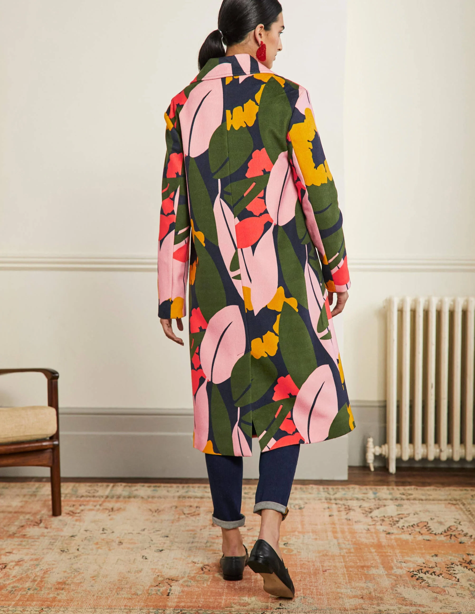 Constance Gemusterter Wollmantel-Französisches Navy, Abstrakte Blumen - Image 3
