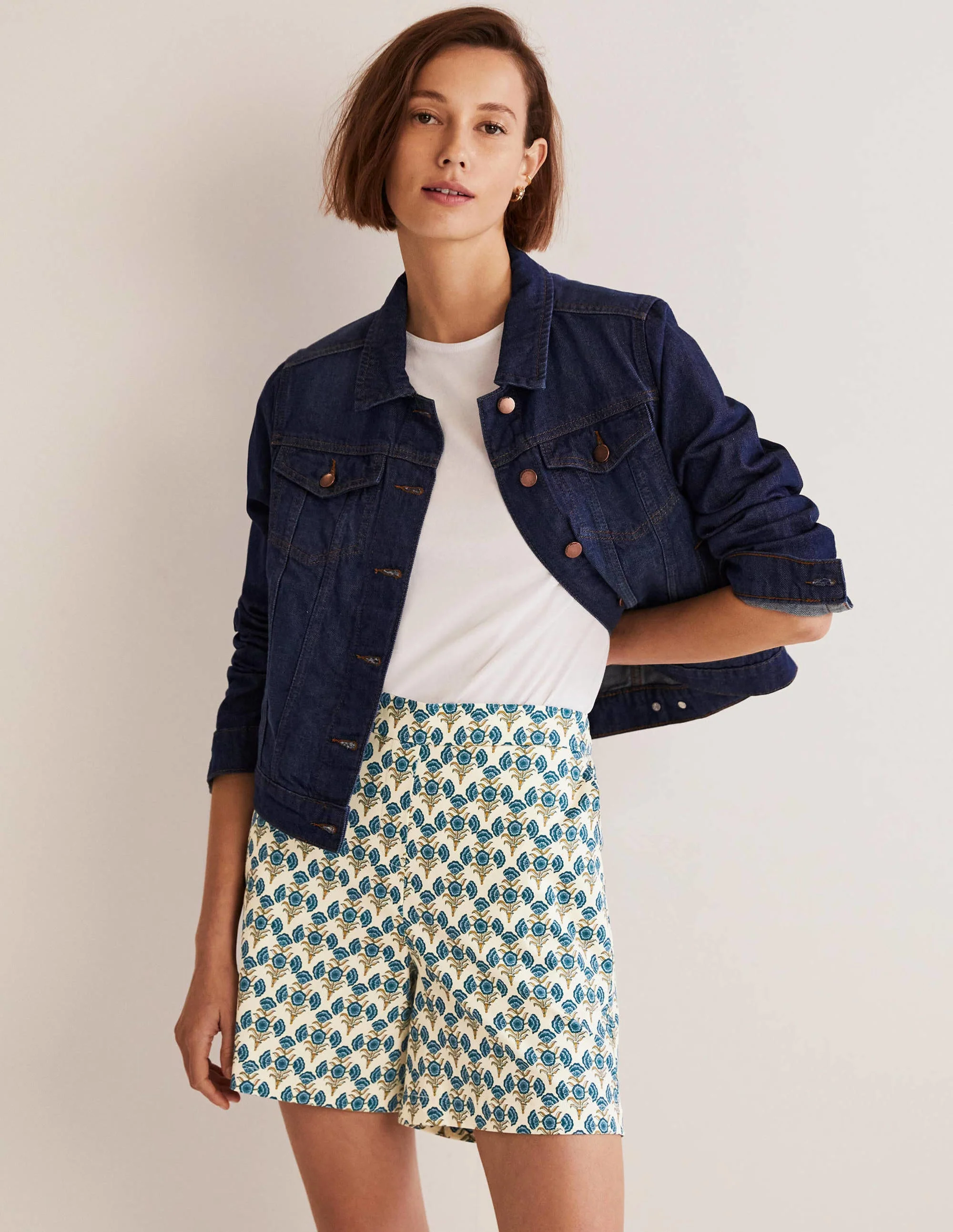 Danby Shorts zum Hineinschlüpfen-Chesapeake Bay, Geometrisches Blumenmuster