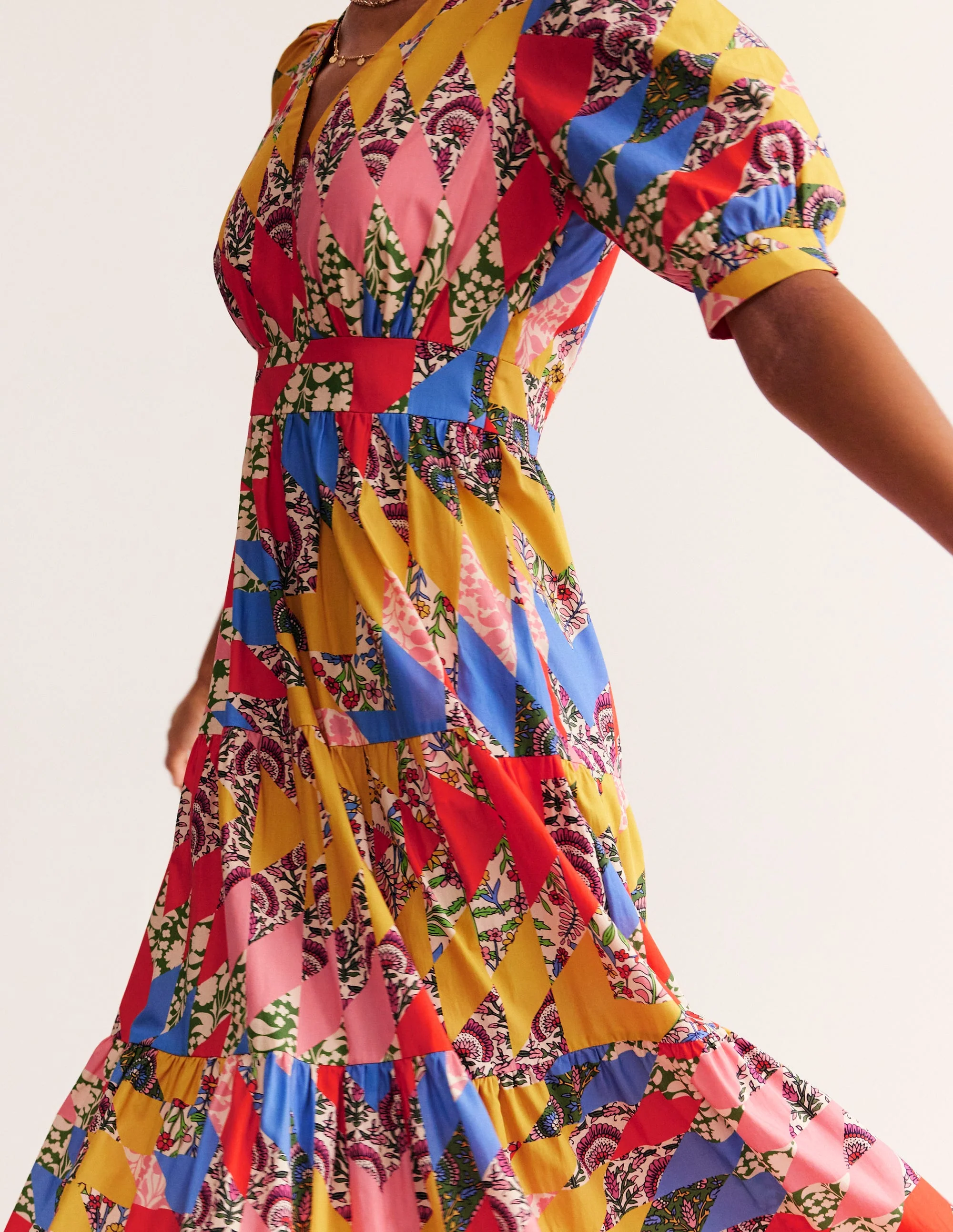 Das Bella Kleid-Bunt, Patchwork Blumenmuster - Image 2