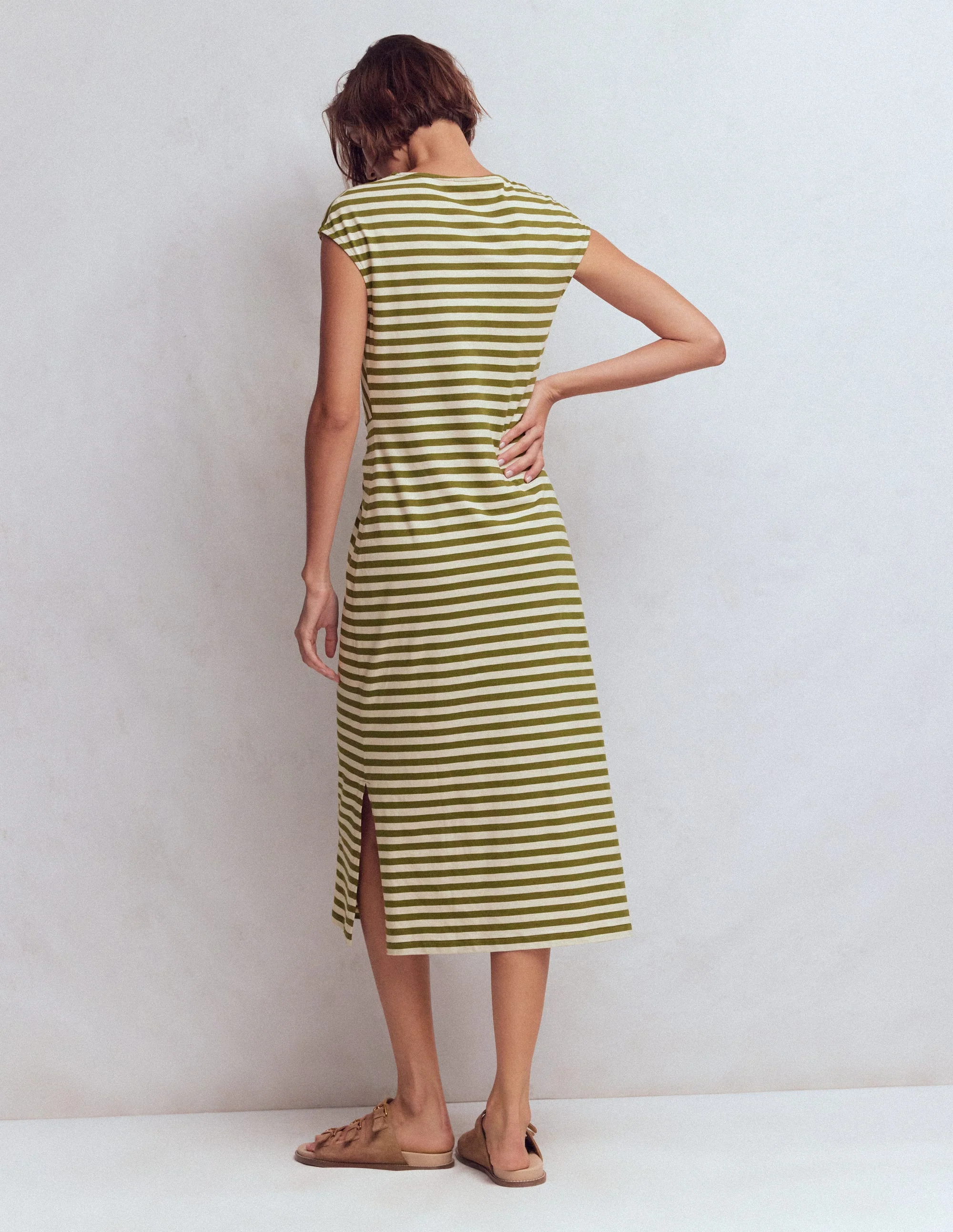 Delilah Midikleid mit Twistdetail-Bunt - Image 3