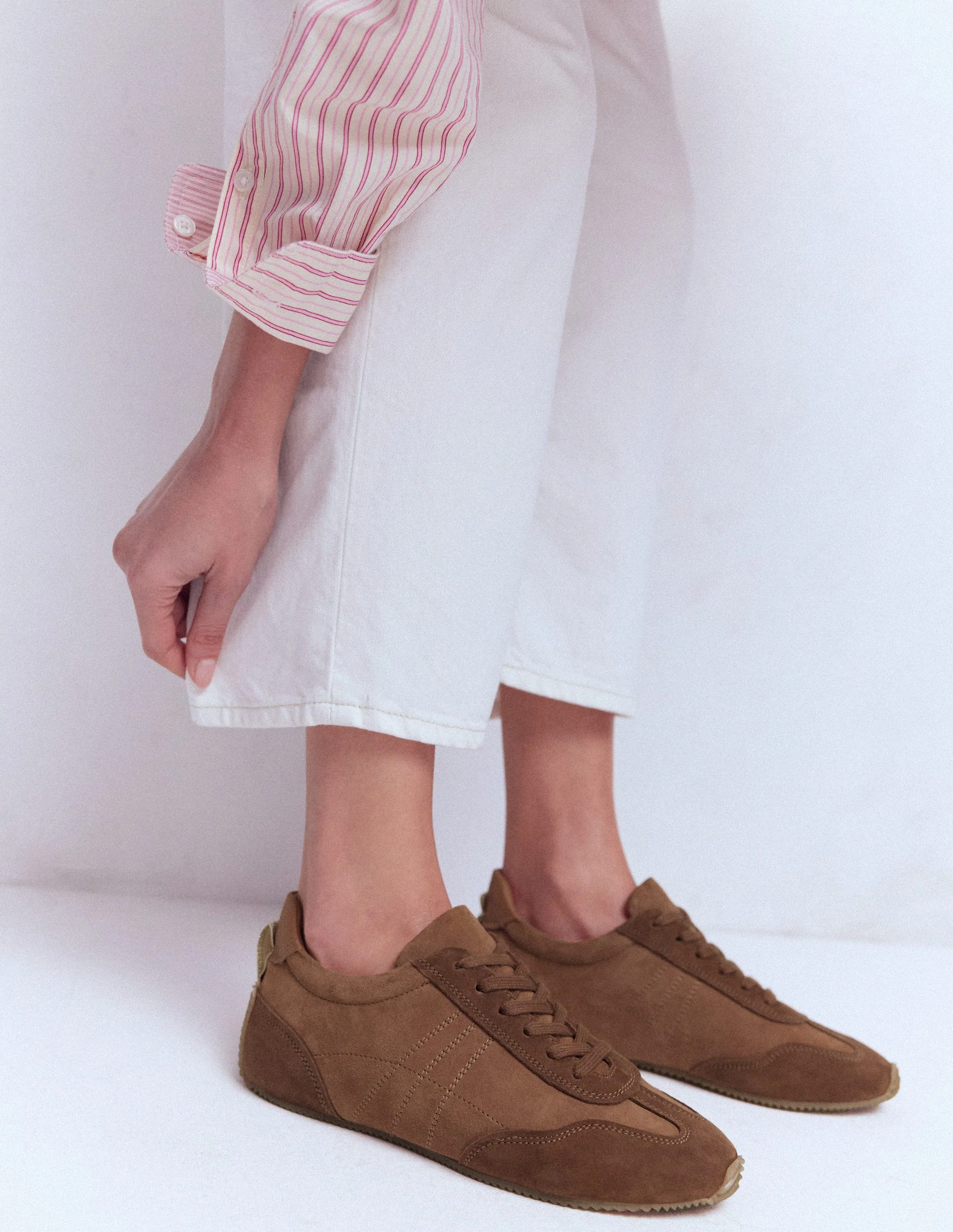 Delphine Sneaker mit schmaler Sohle-Hellbraun - Image 2